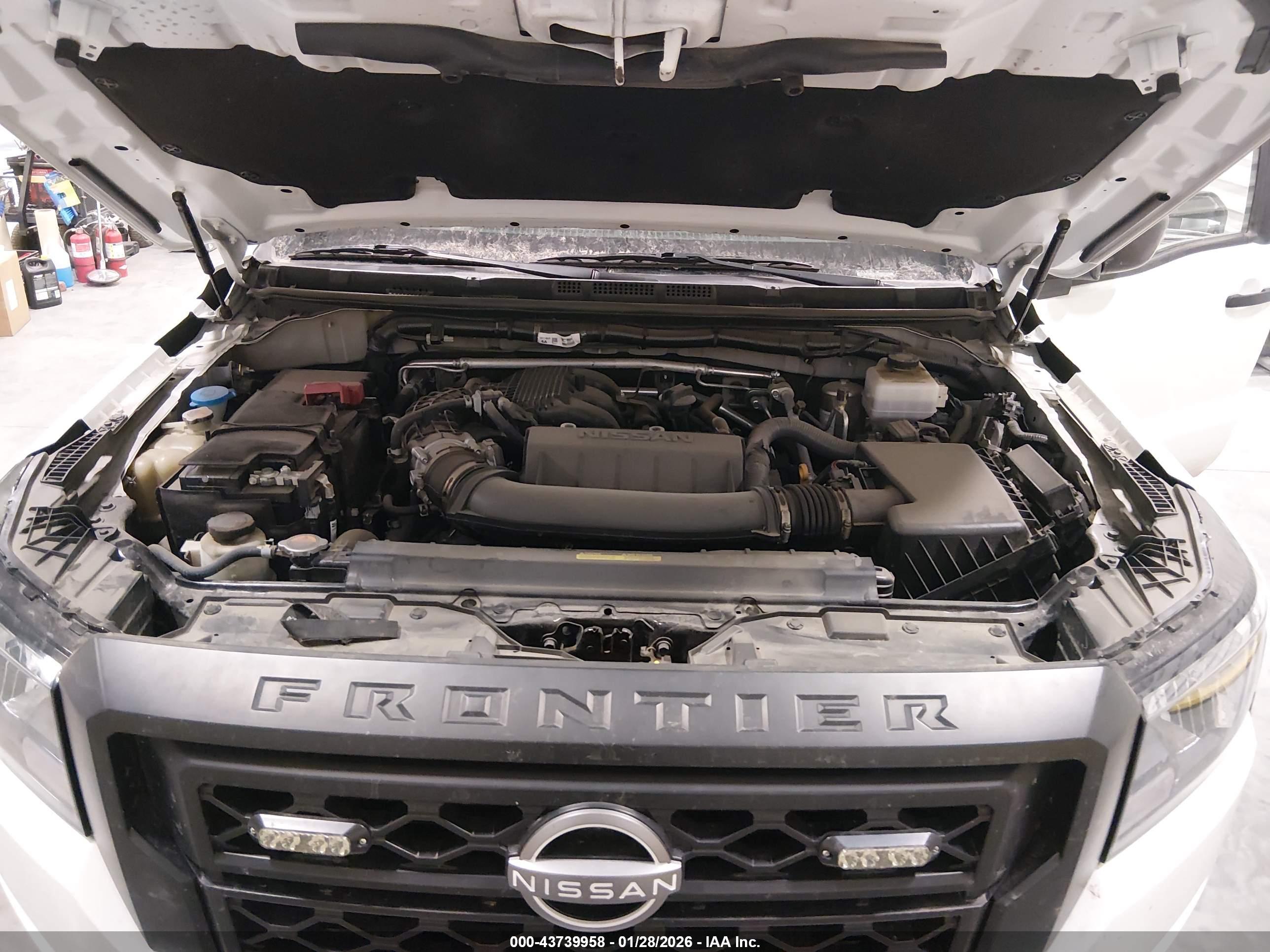 NISSAN FRONTIER image 10