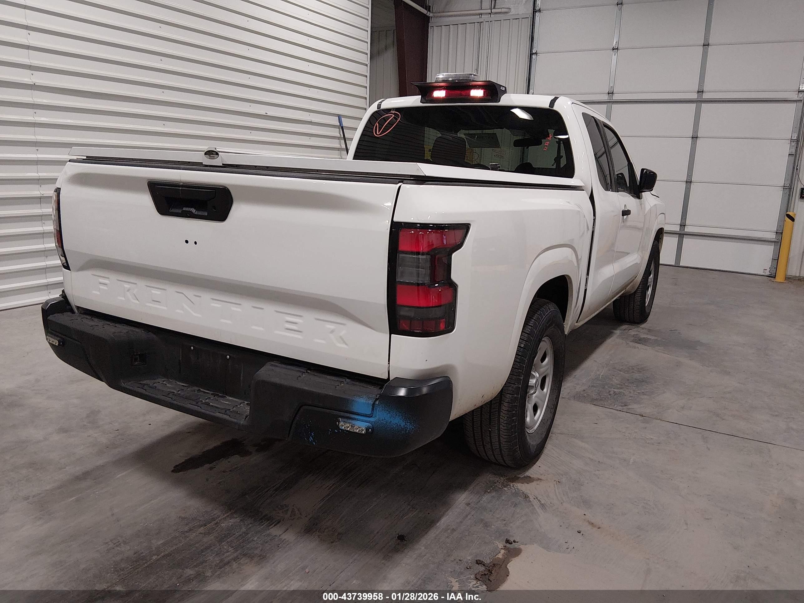 NISSAN FRONTIER image 4