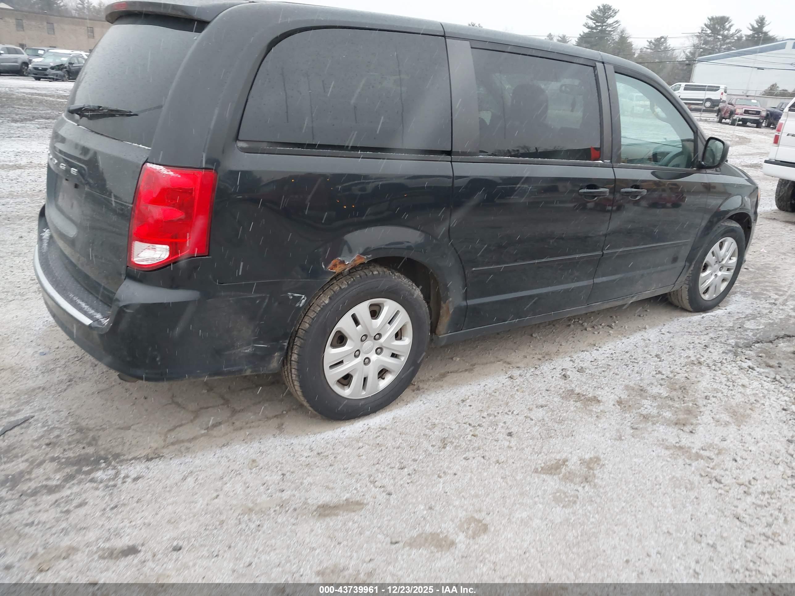 DODGE GRAND image 4