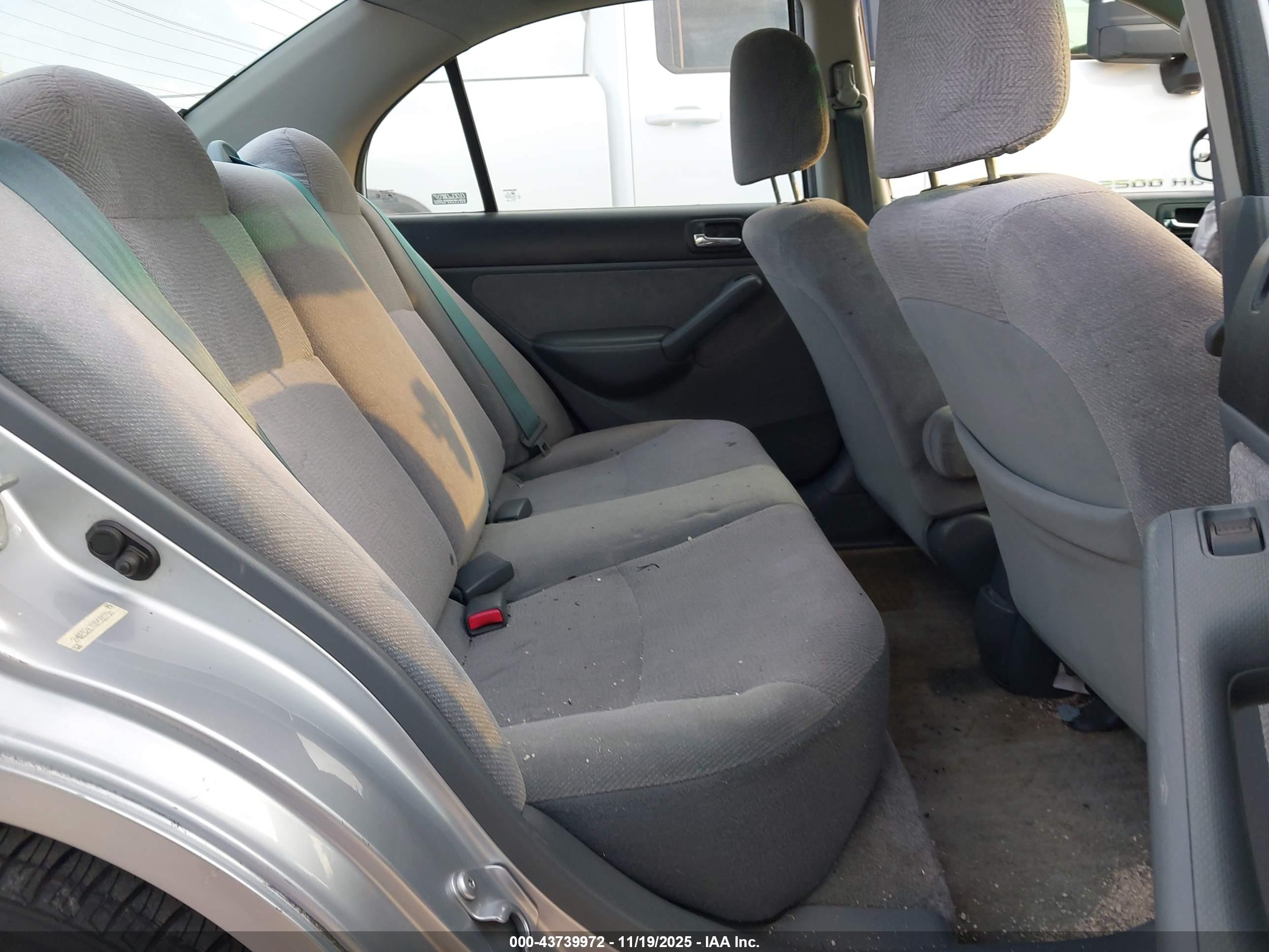HONDA CIVIC image 8