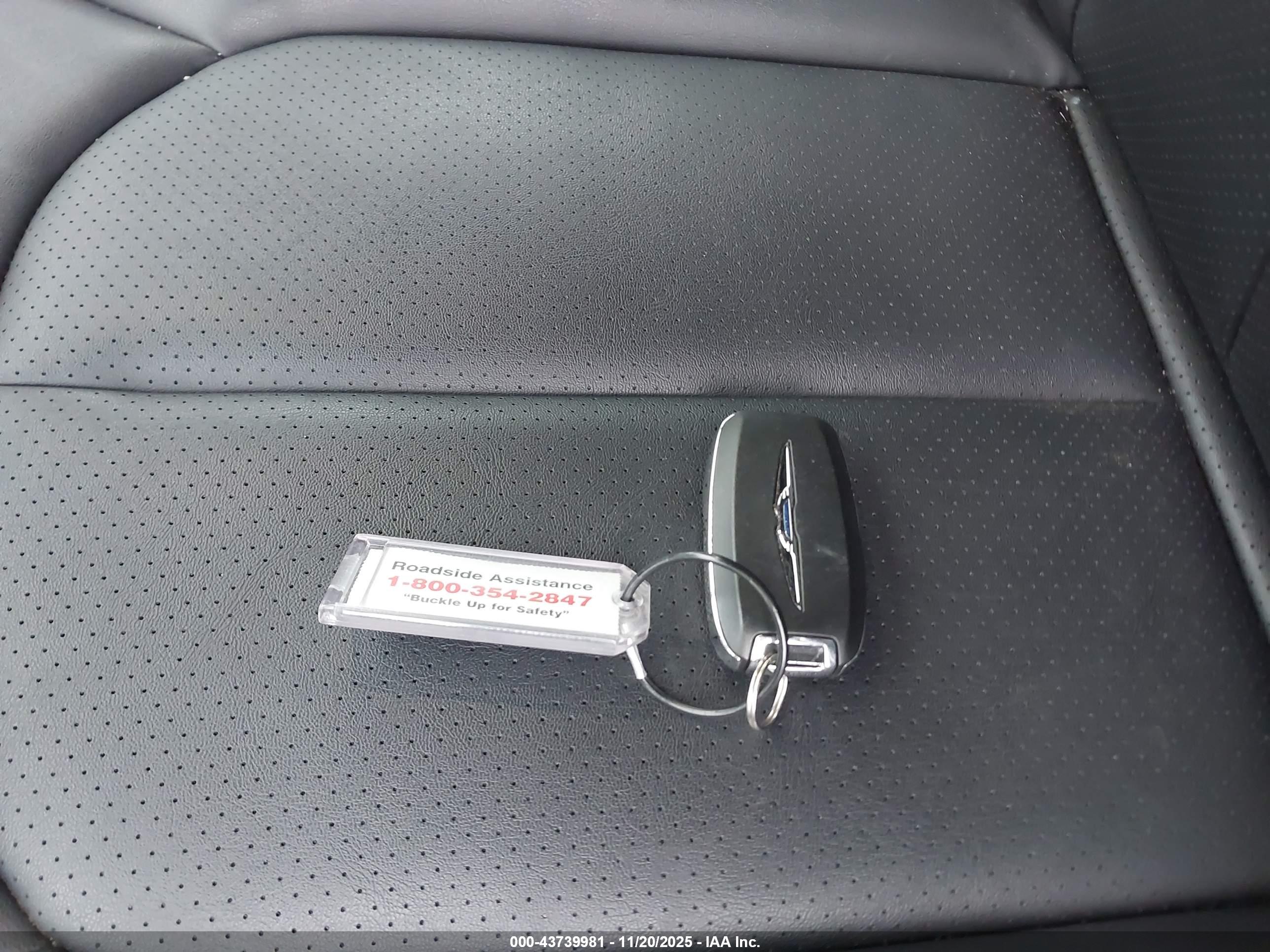 CHRYSLER PACIFICA image 11