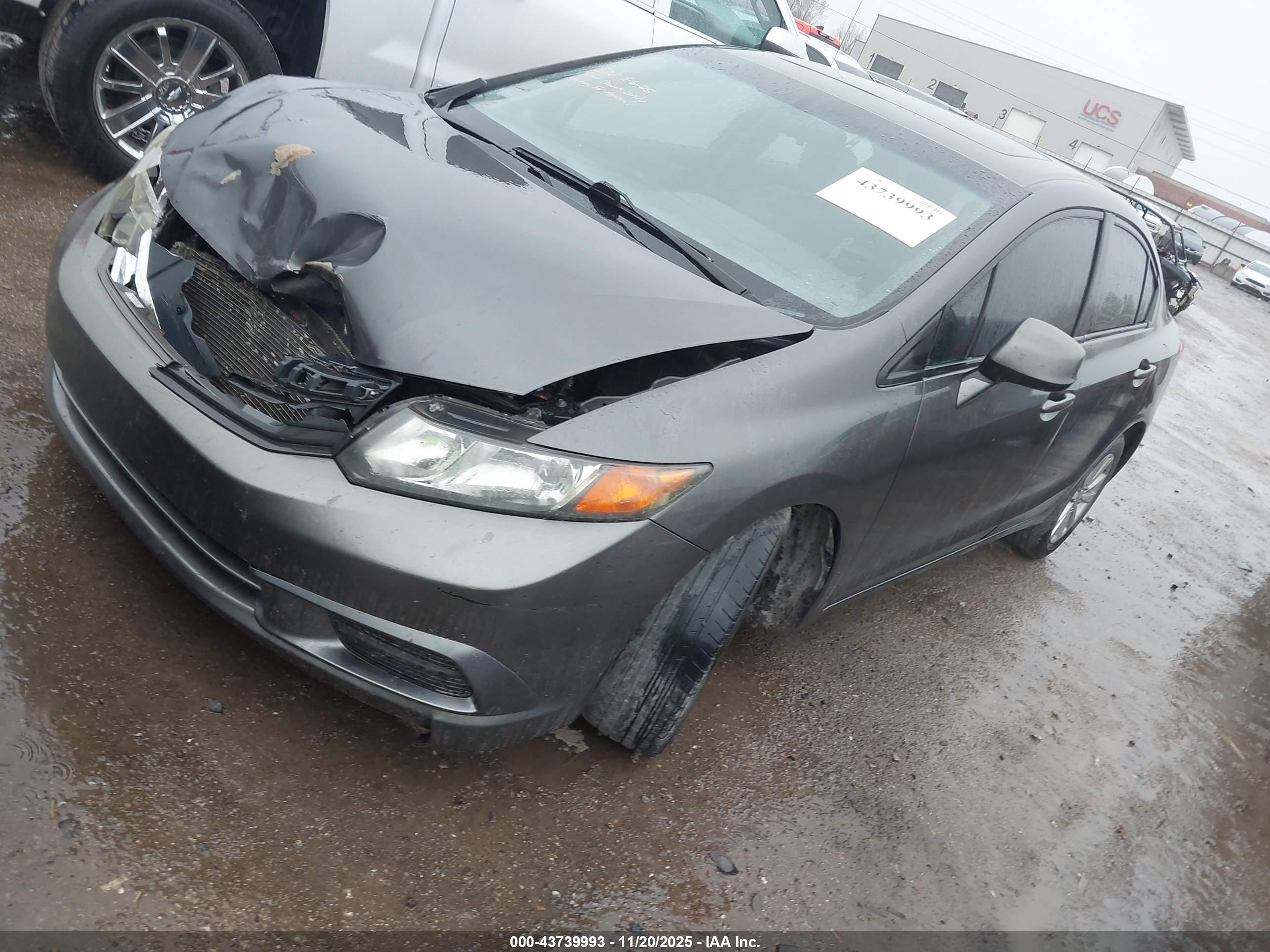 HONDA CIVIC image 2