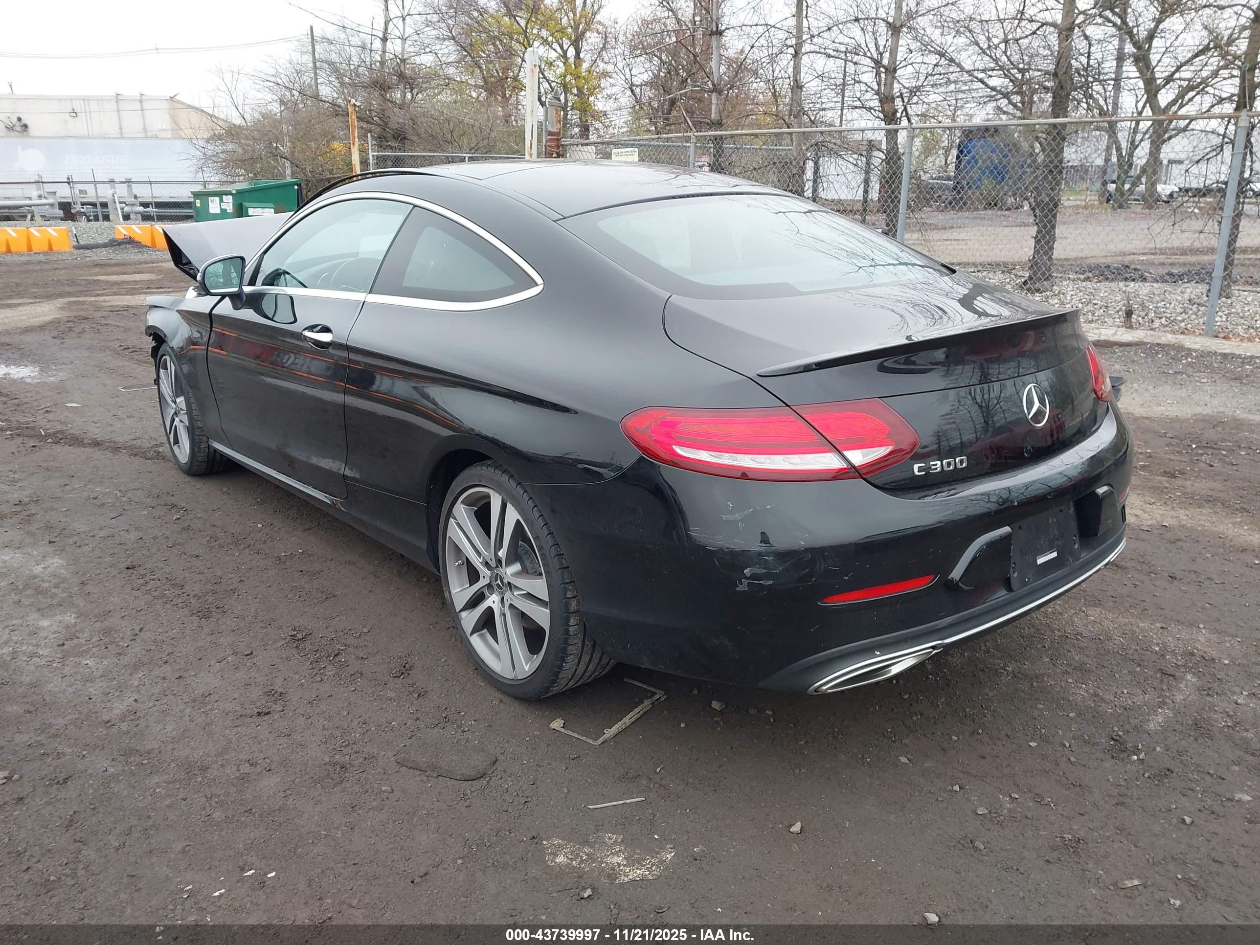 MERCEDES-BENZ C image 3