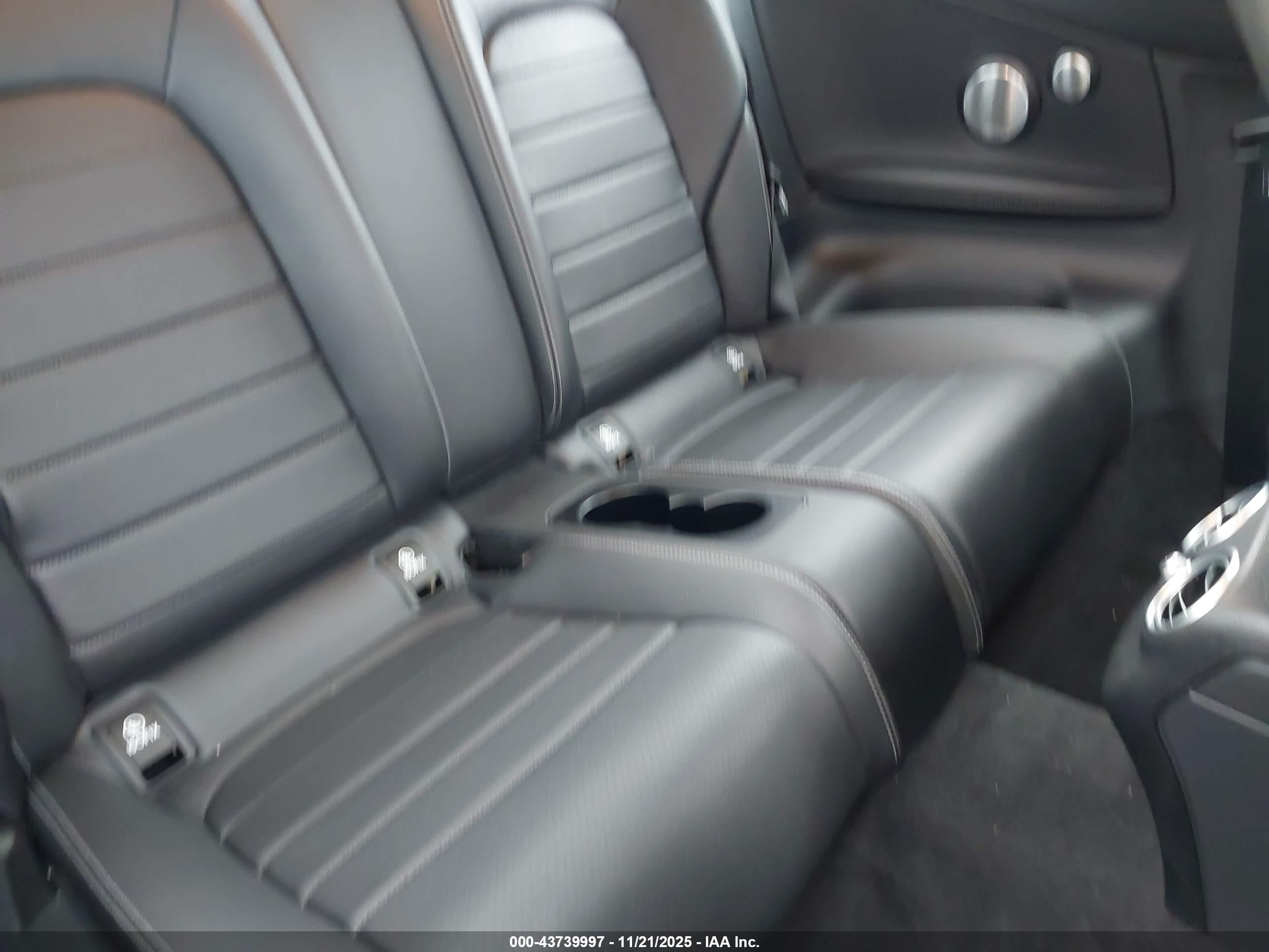 MERCEDES-BENZ C image 8