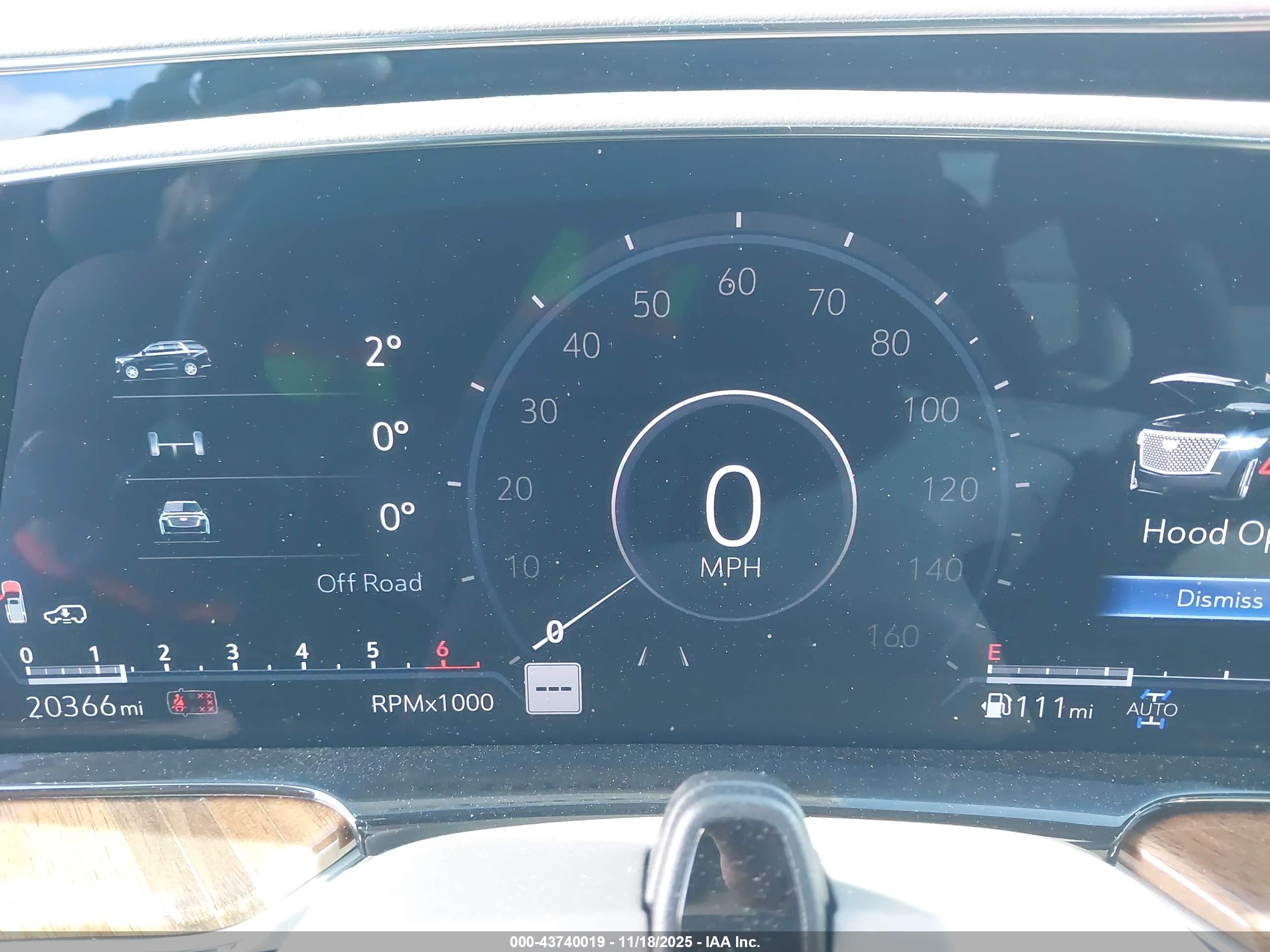 CADILLAC ESCALADE image 7