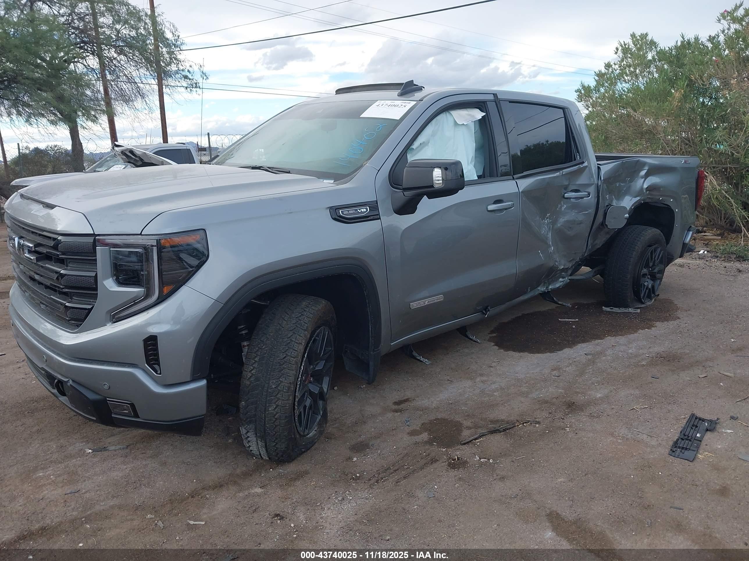 GMC SIERRA image 6