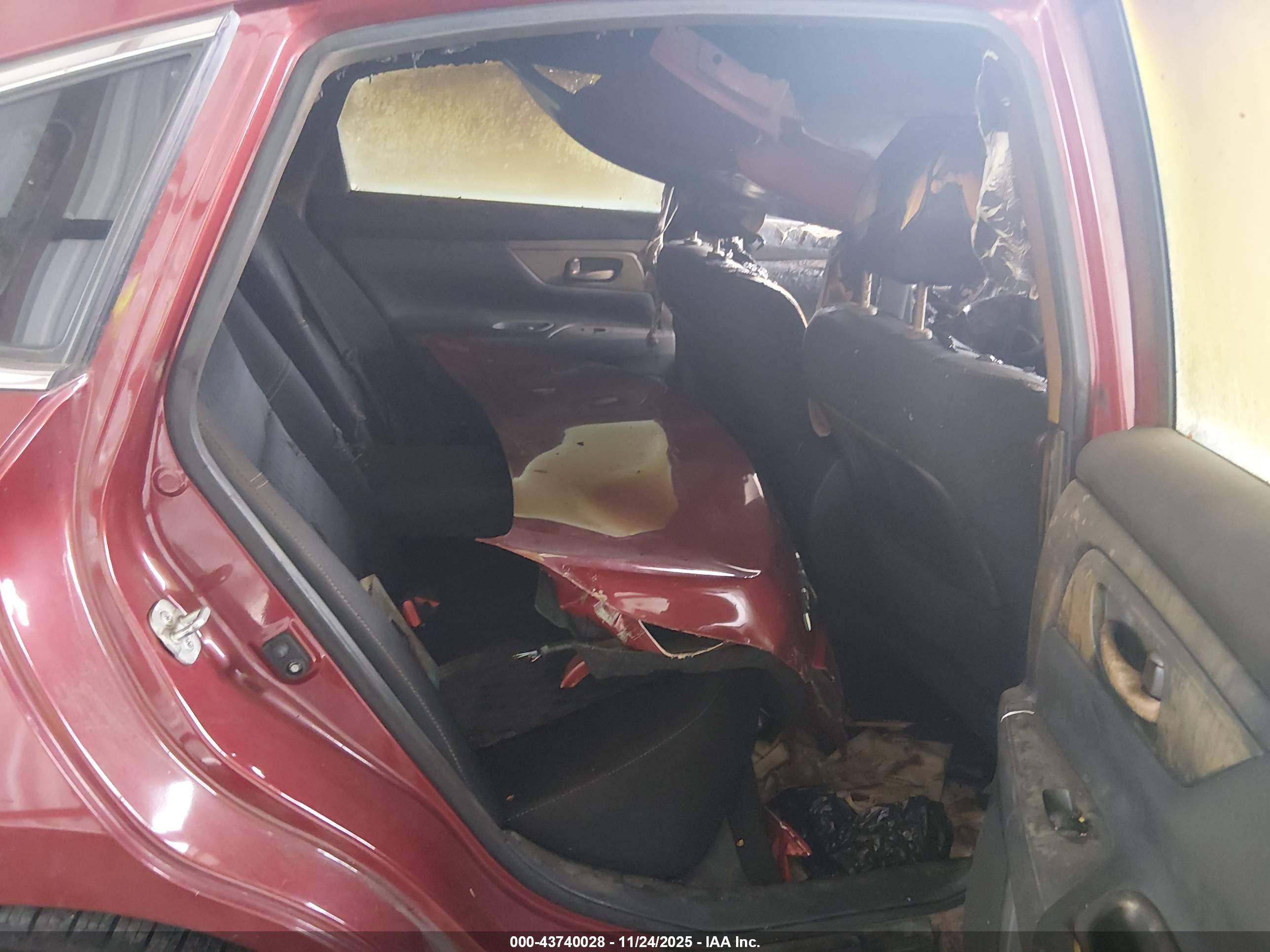 NISSAN ALTIMA image 8