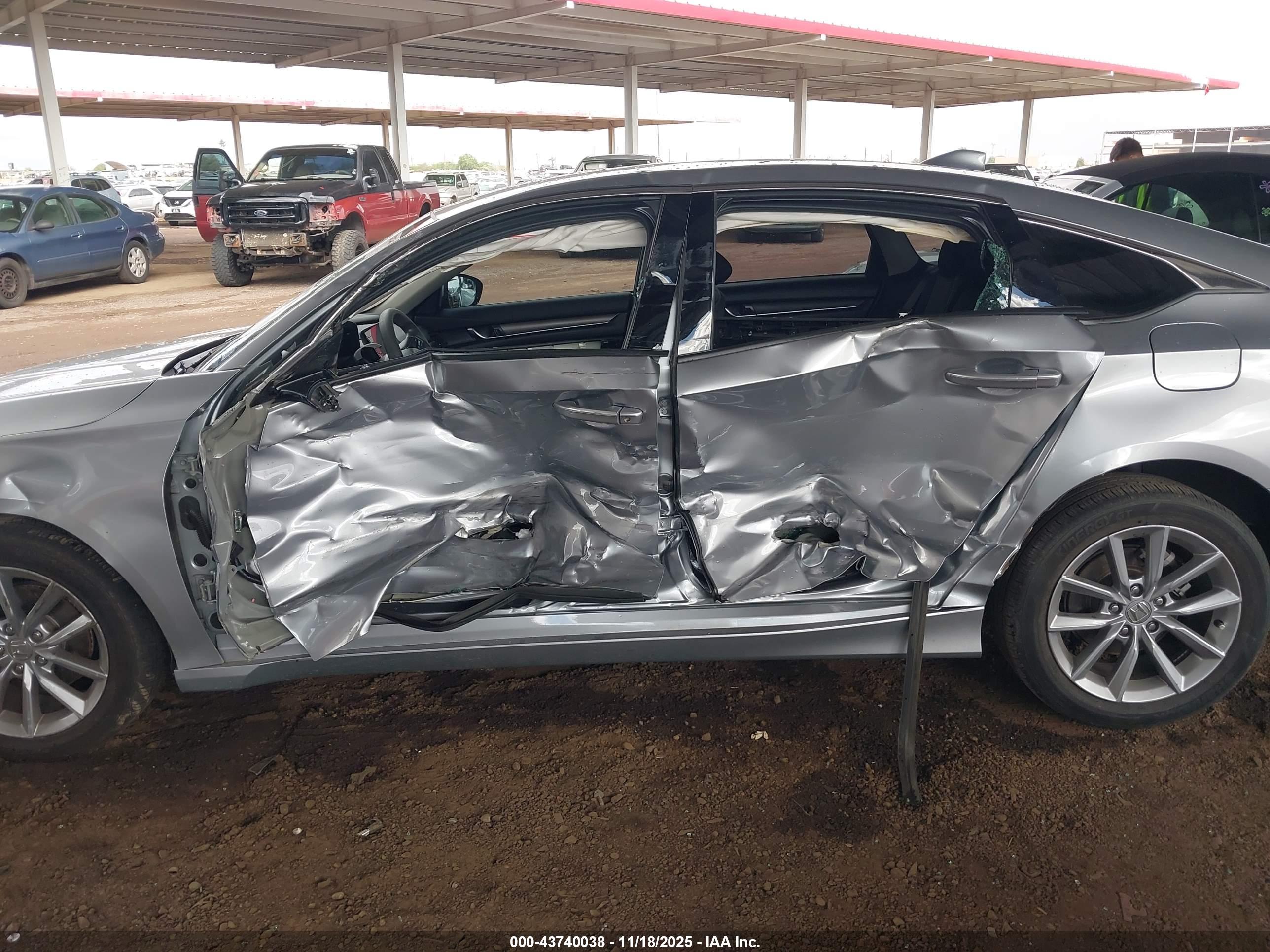 HONDA ACCORD image 6