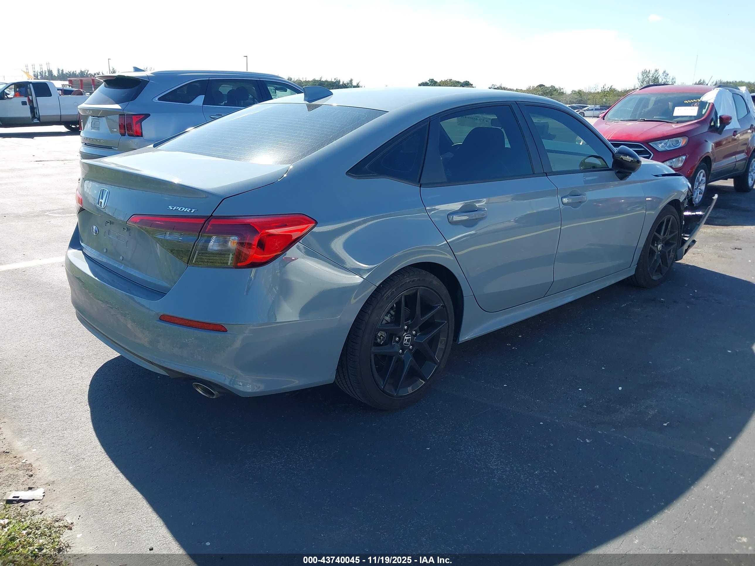 HONDA CIVIC image 4