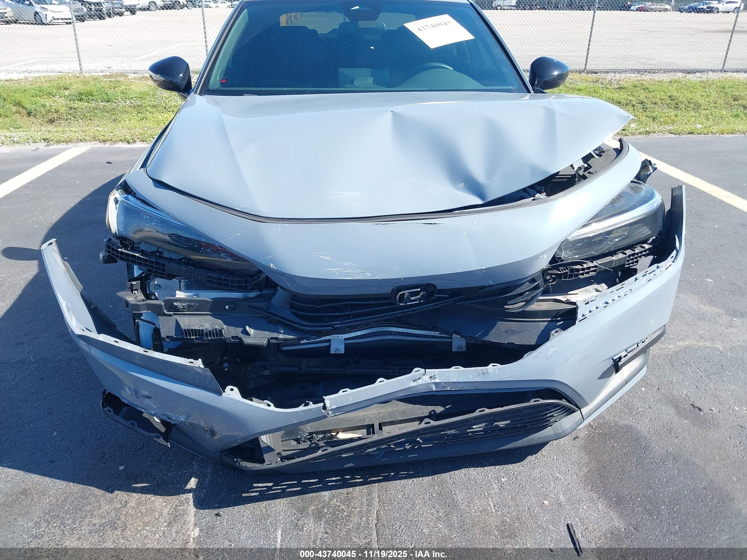 HONDA CIVIC image 6