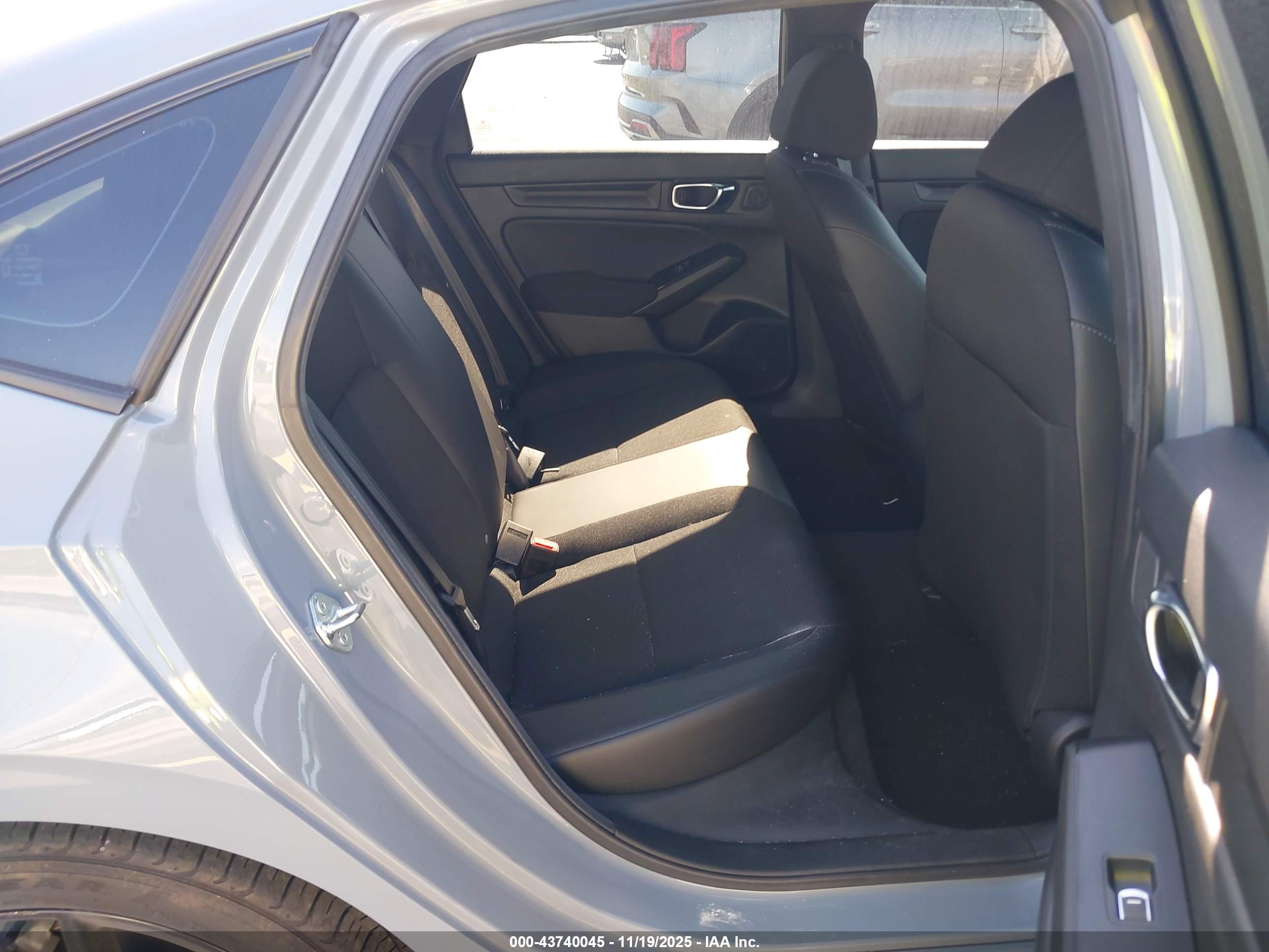 HONDA CIVIC image 8