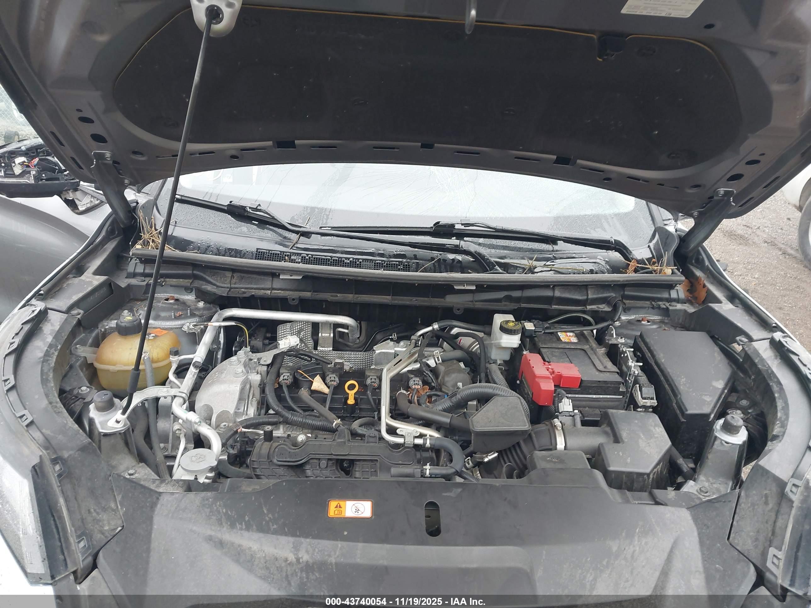 MITSUBISHI OUTLANDER image 10