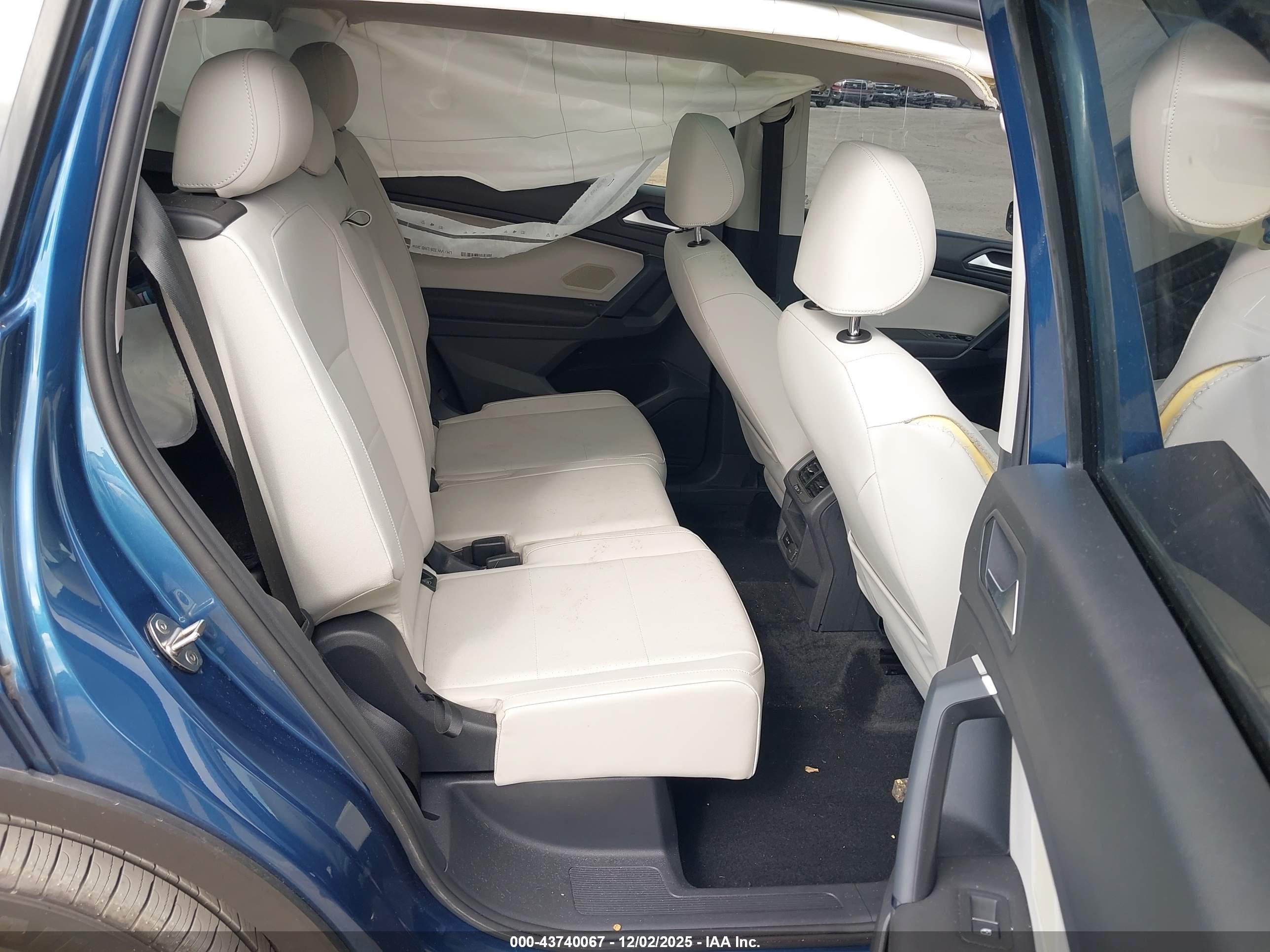 VOLKSWAGEN TIGUAN image 8