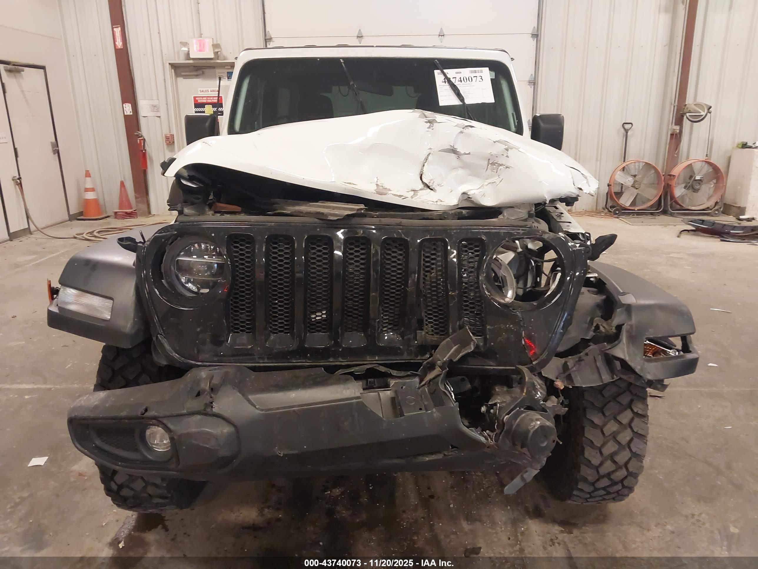JEEP WRANGLER image 6