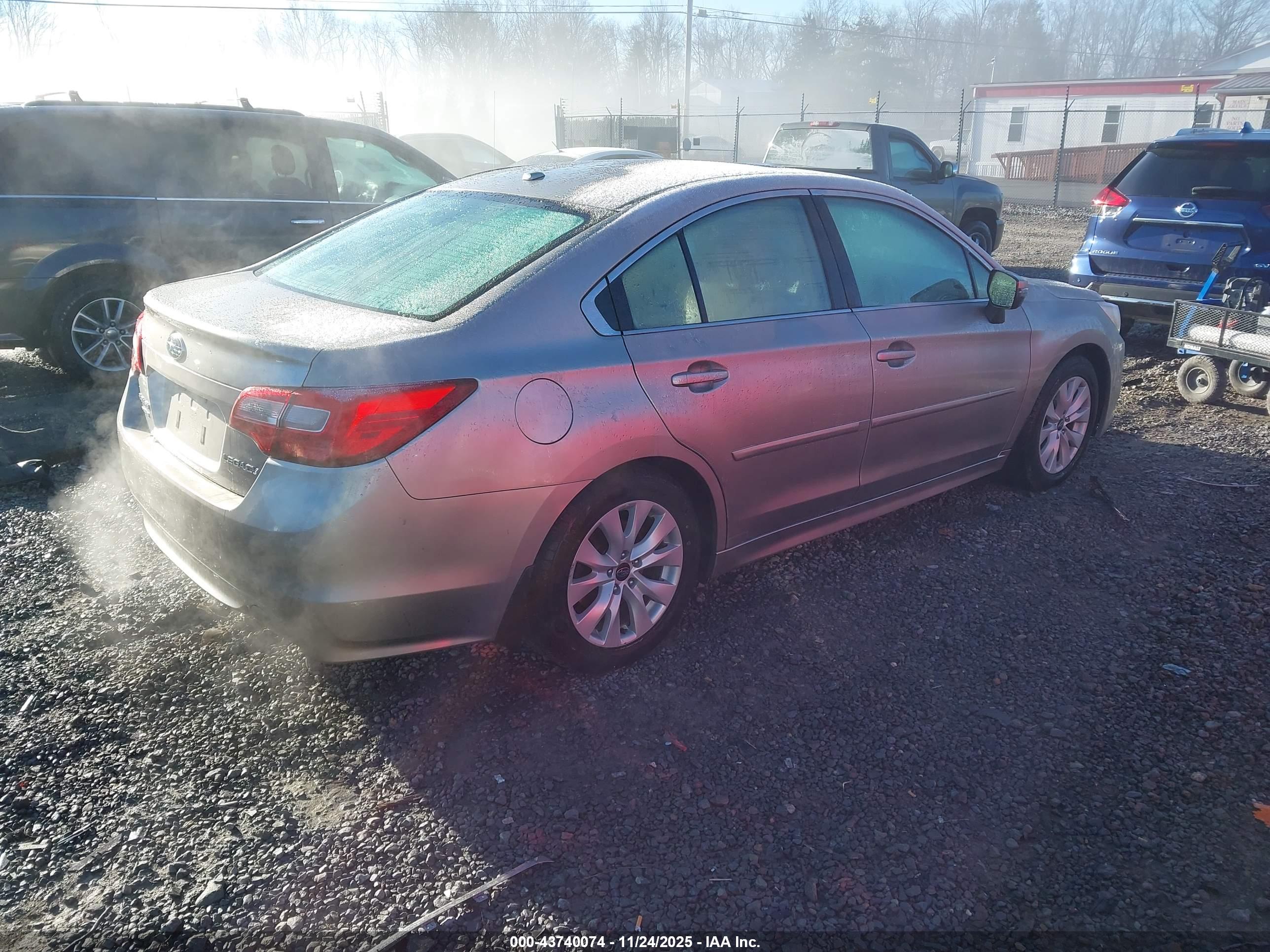 SUBARU LEGACY image 4