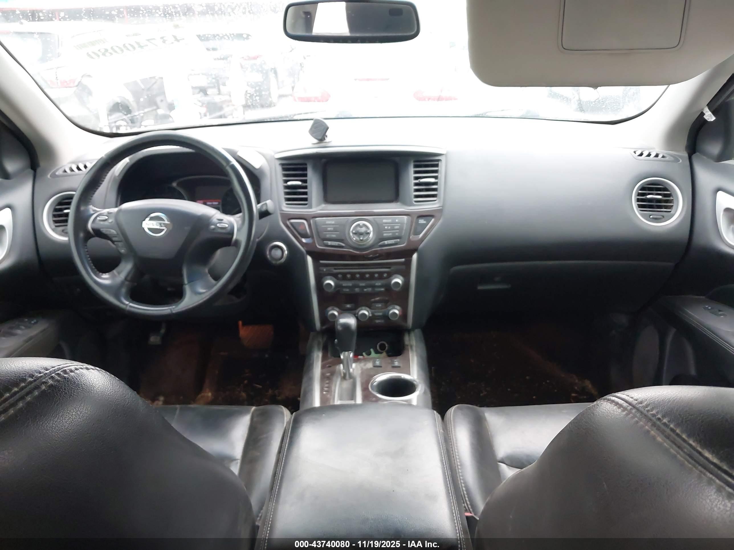 NISSAN PATHFINDER image 5
