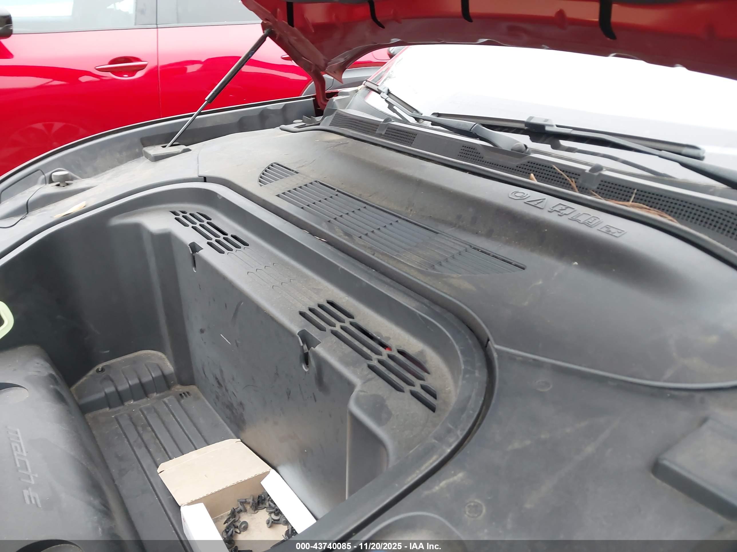 FORD MUSTANG image 10
