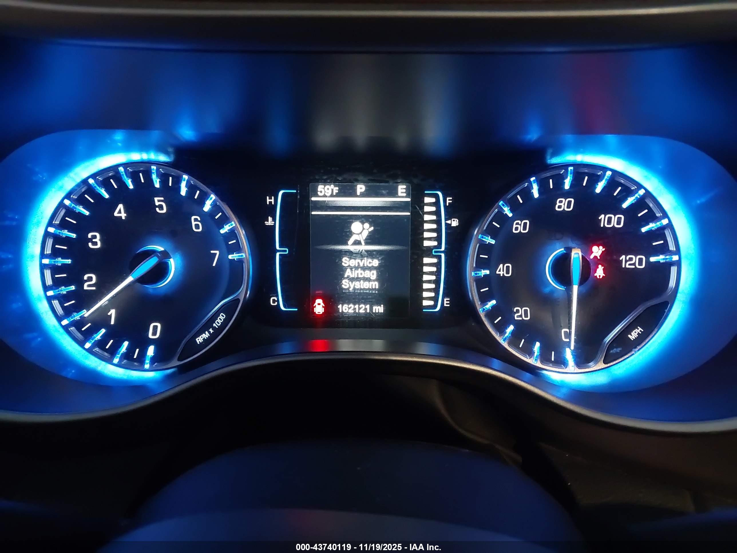 CHRYSLER PACIFICA image 7