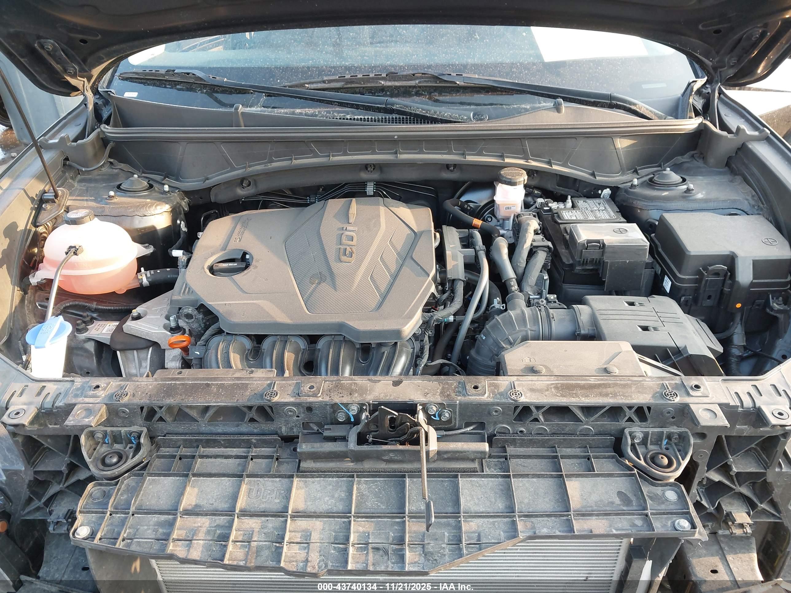 HYUNDAI TUCSON image 10