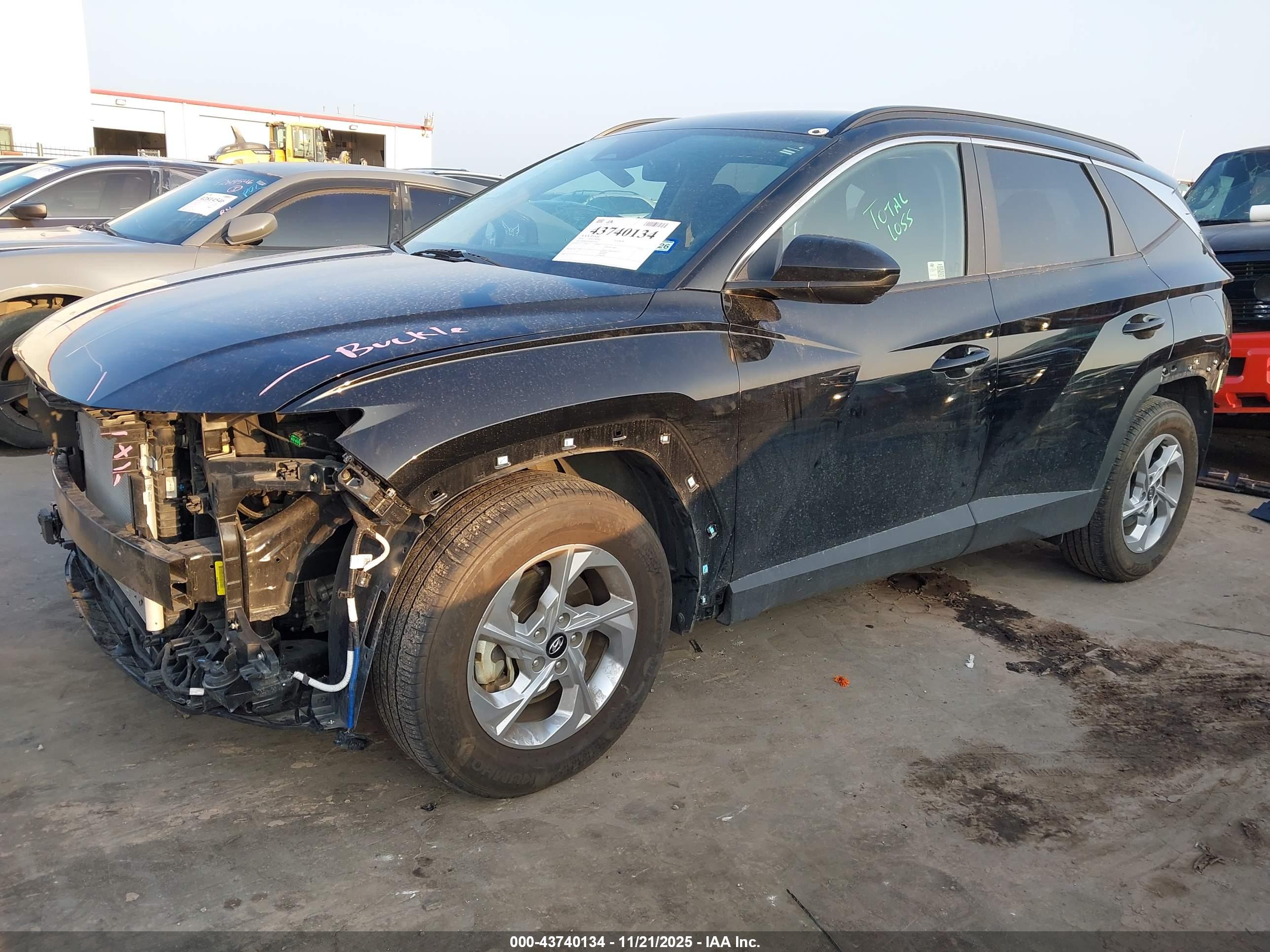 HYUNDAI TUCSON image 2