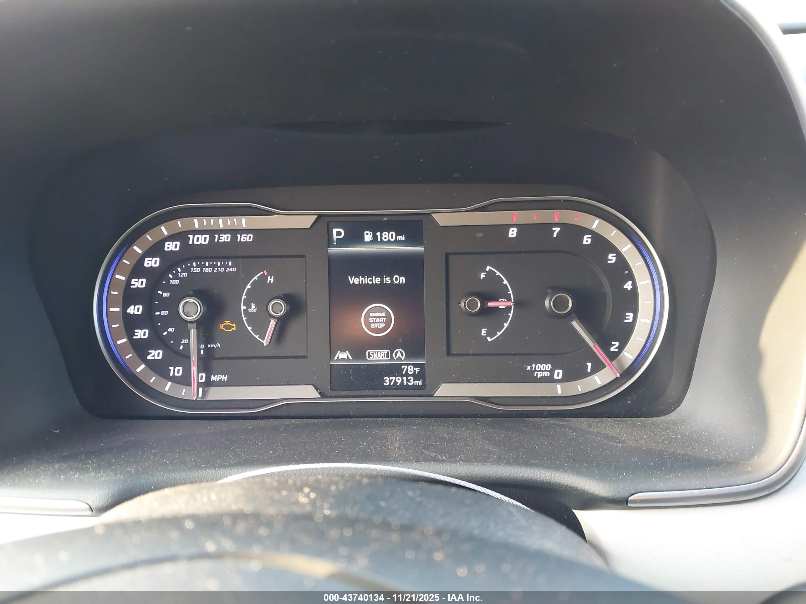 HYUNDAI TUCSON image 7
