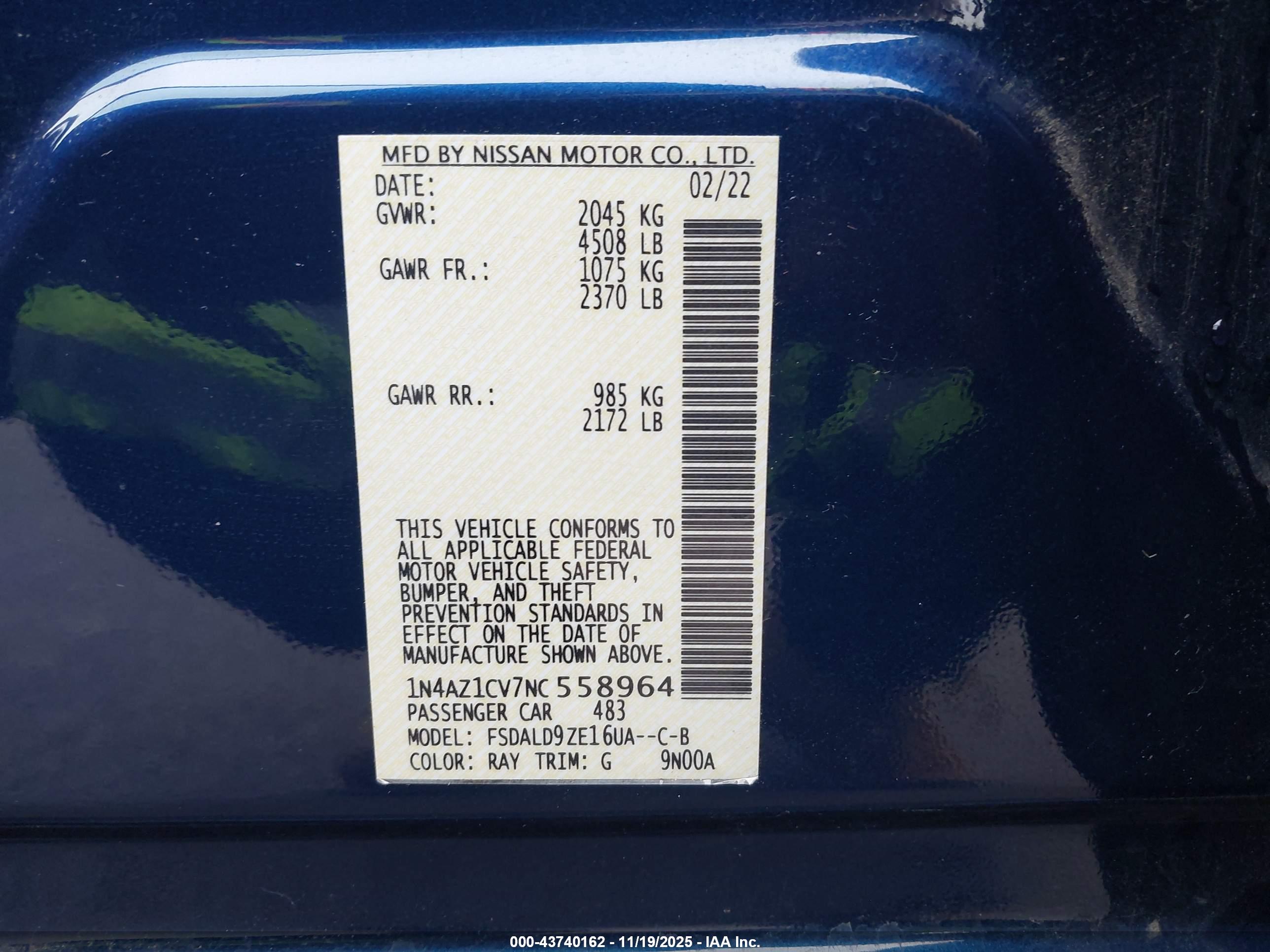NISSAN LEAF image 9