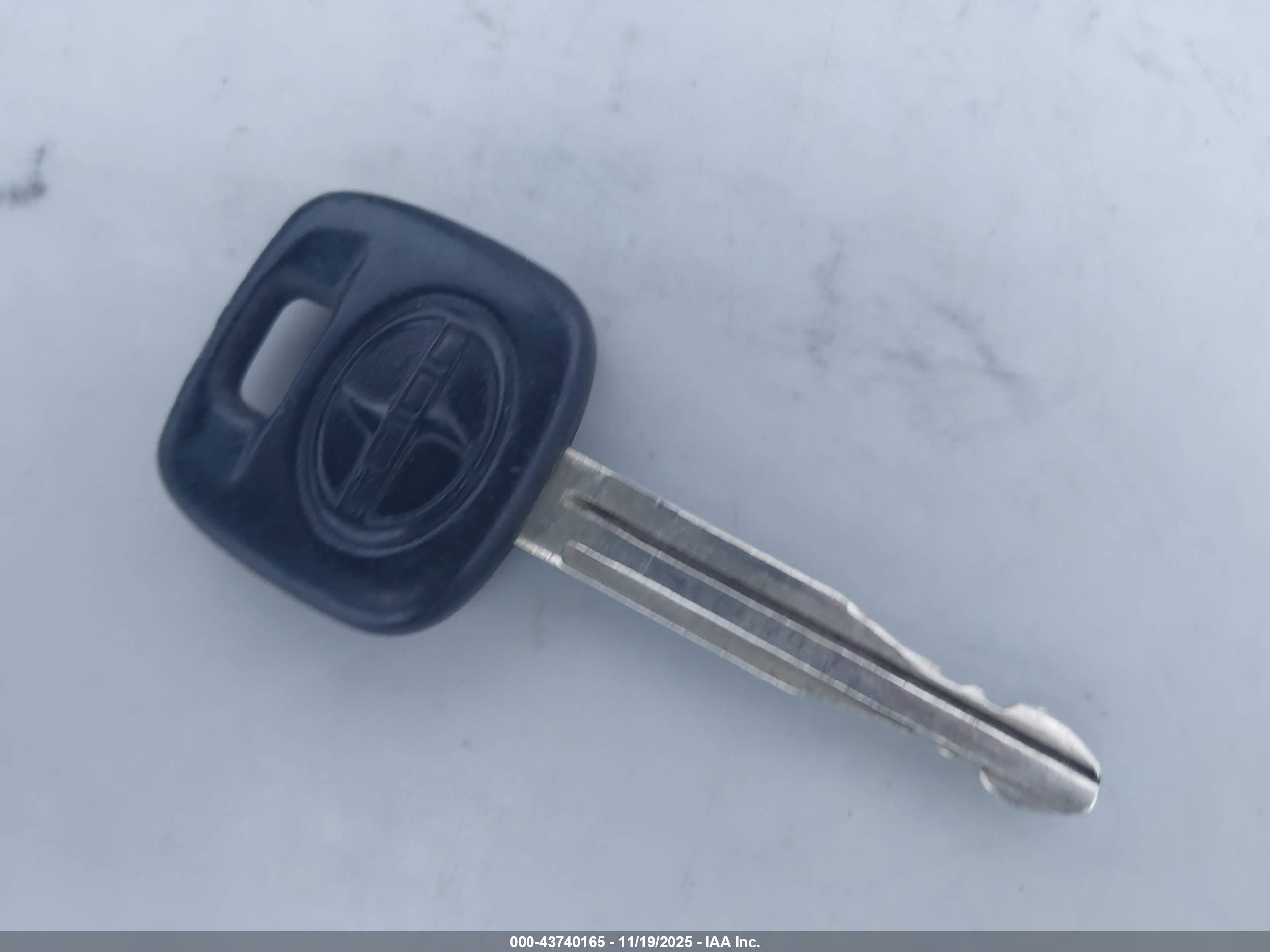 SCION XB image 11