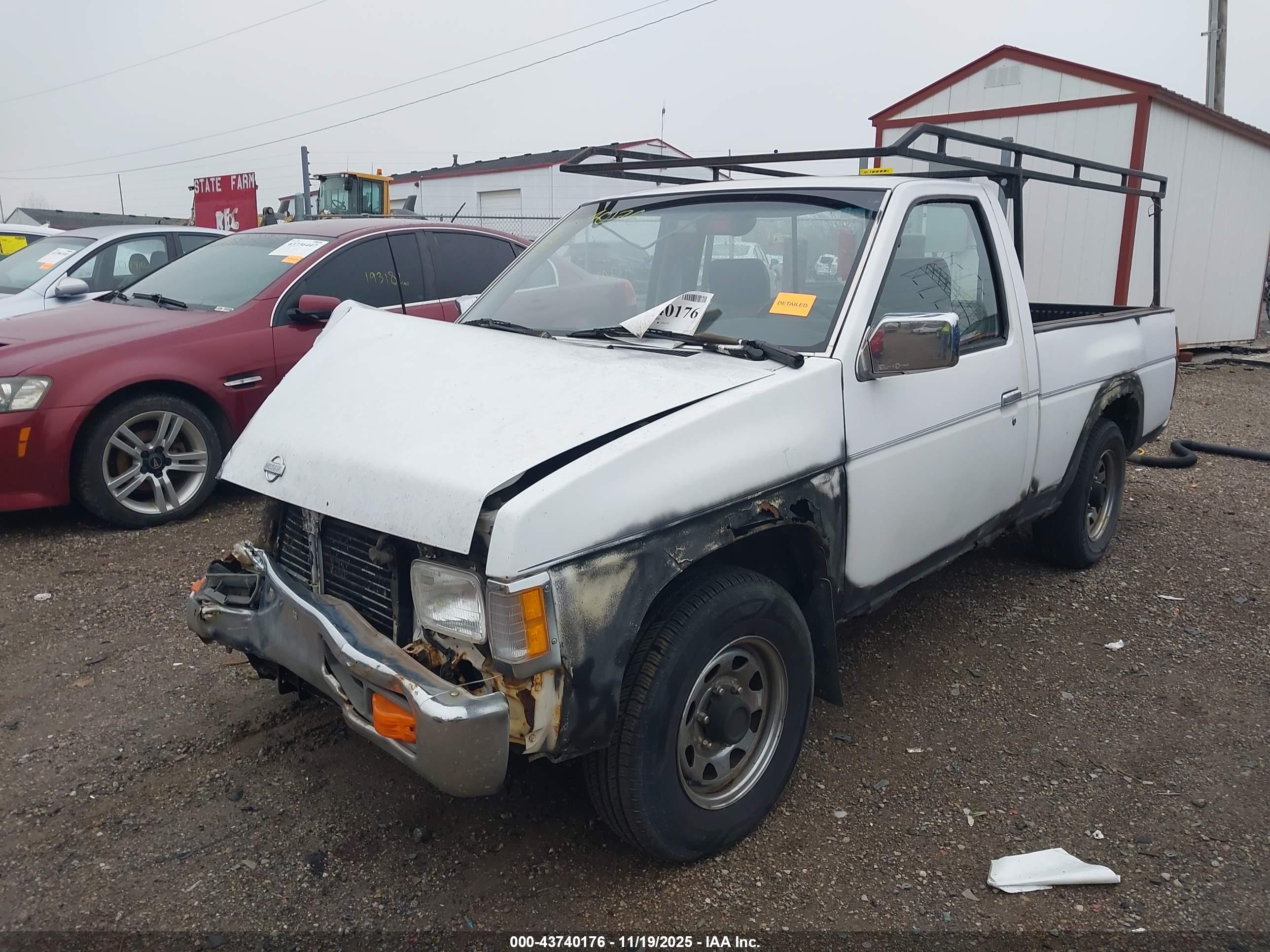NISSAN TRUCK image 2
