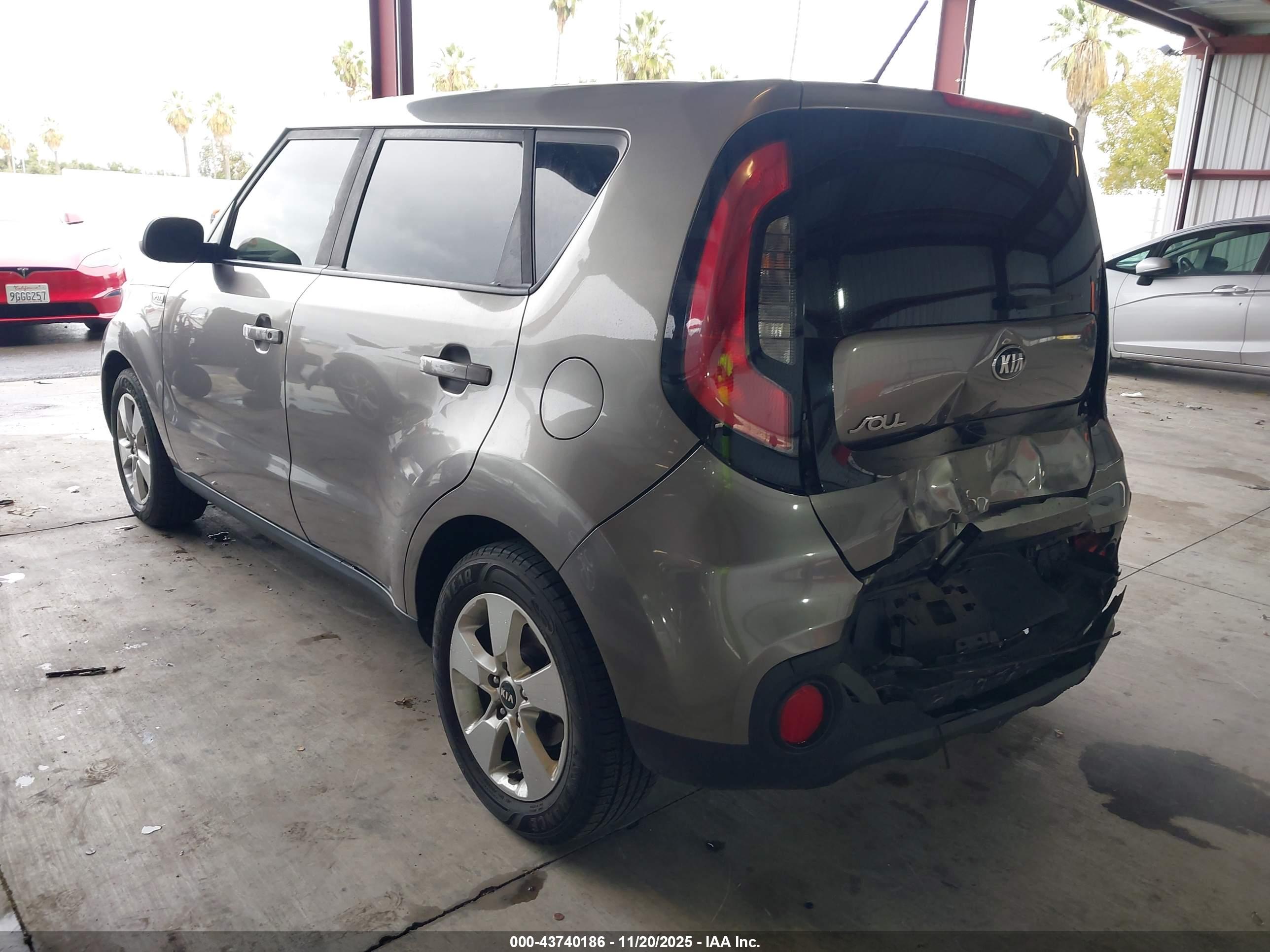 KIA SOUL image 3