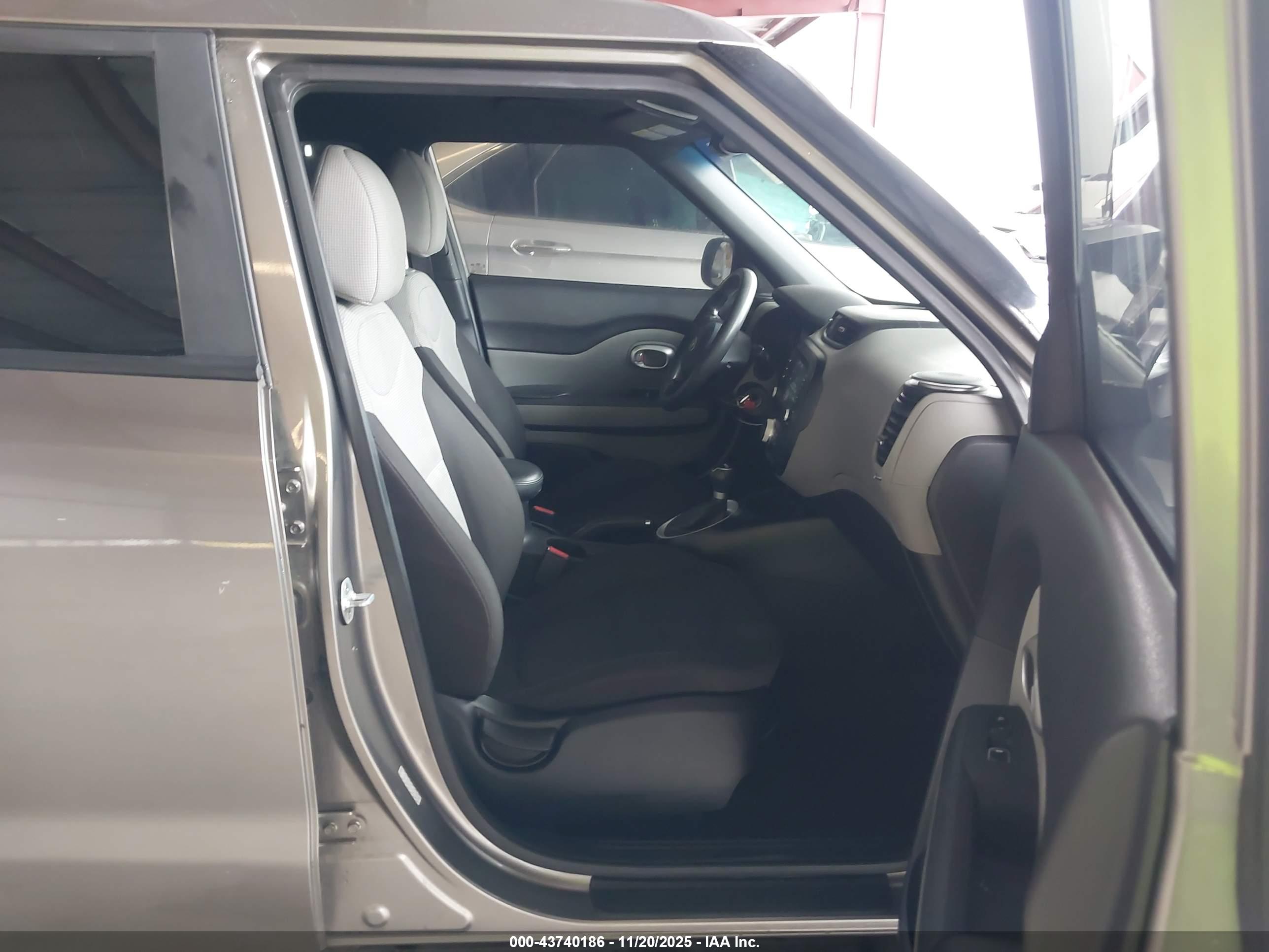 KIA SOUL image 5