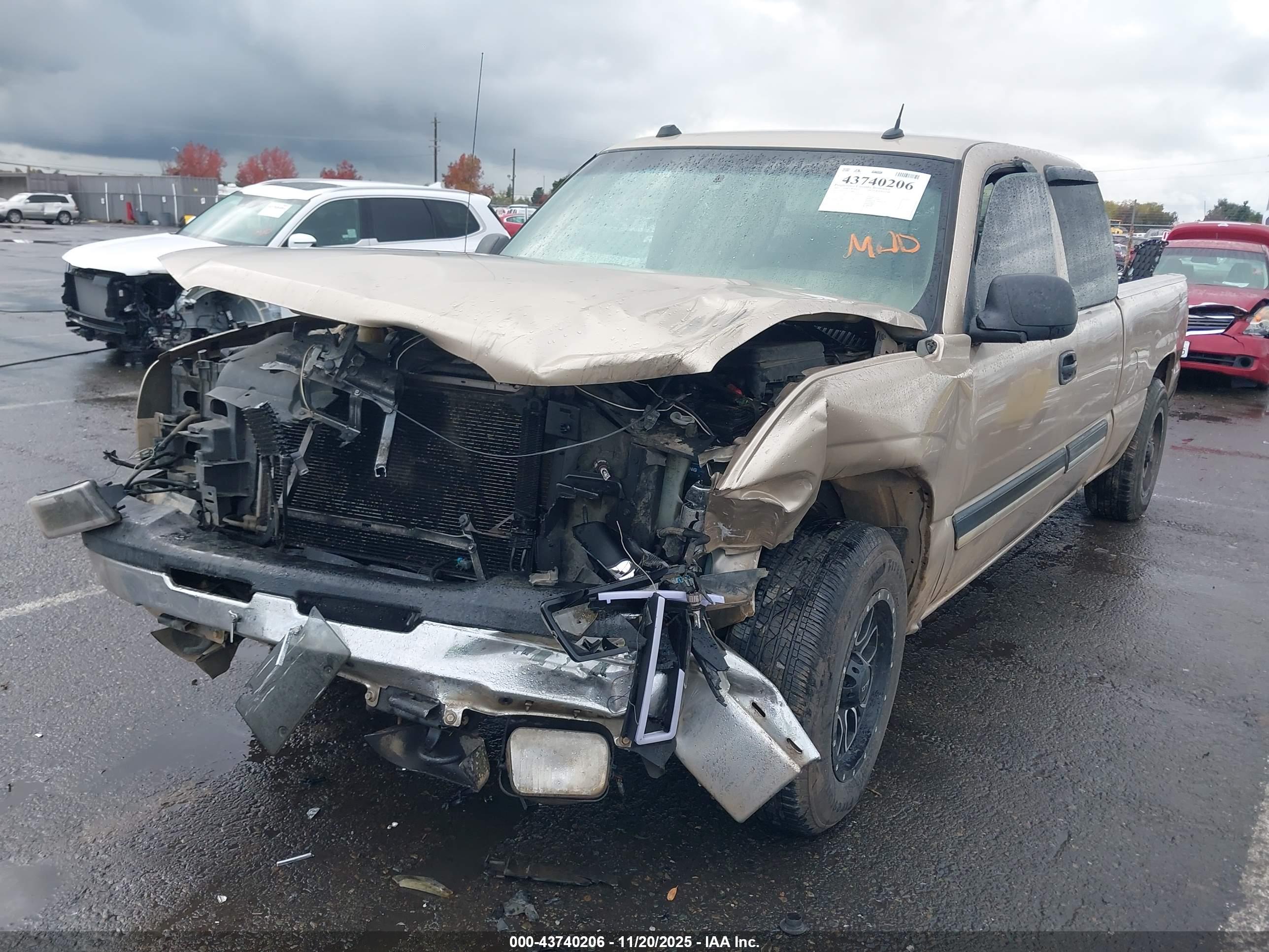 CHEVROLET SILVERADO image 2