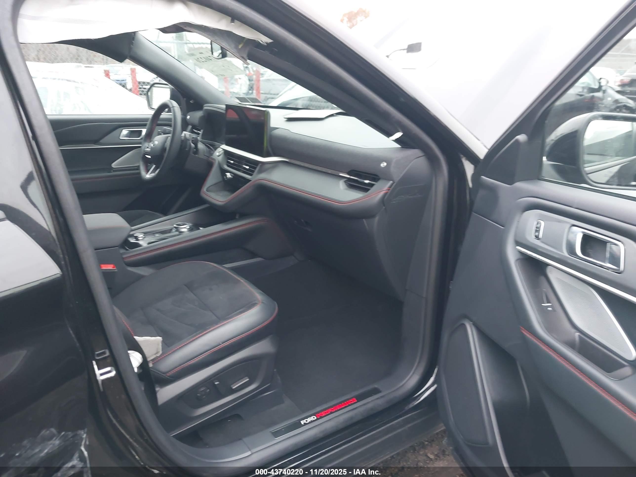 FORD EXPLORER image 5
