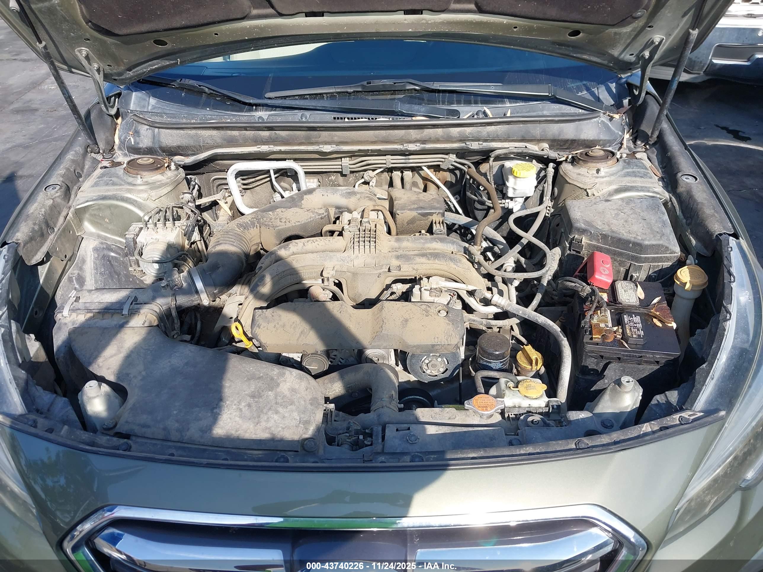 SUBARU OUTBACK image 10
