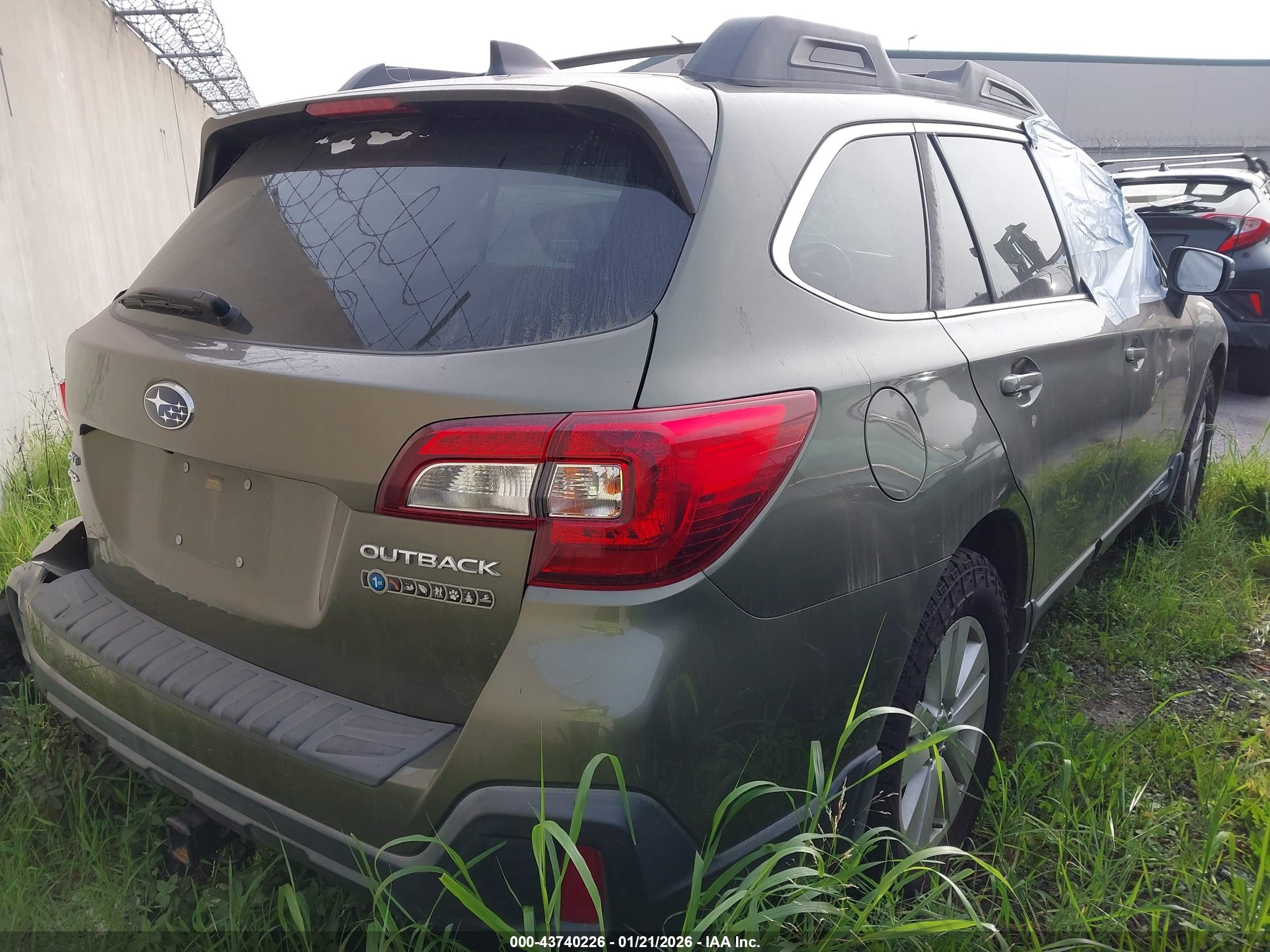 SUBARU OUTBACK image 4