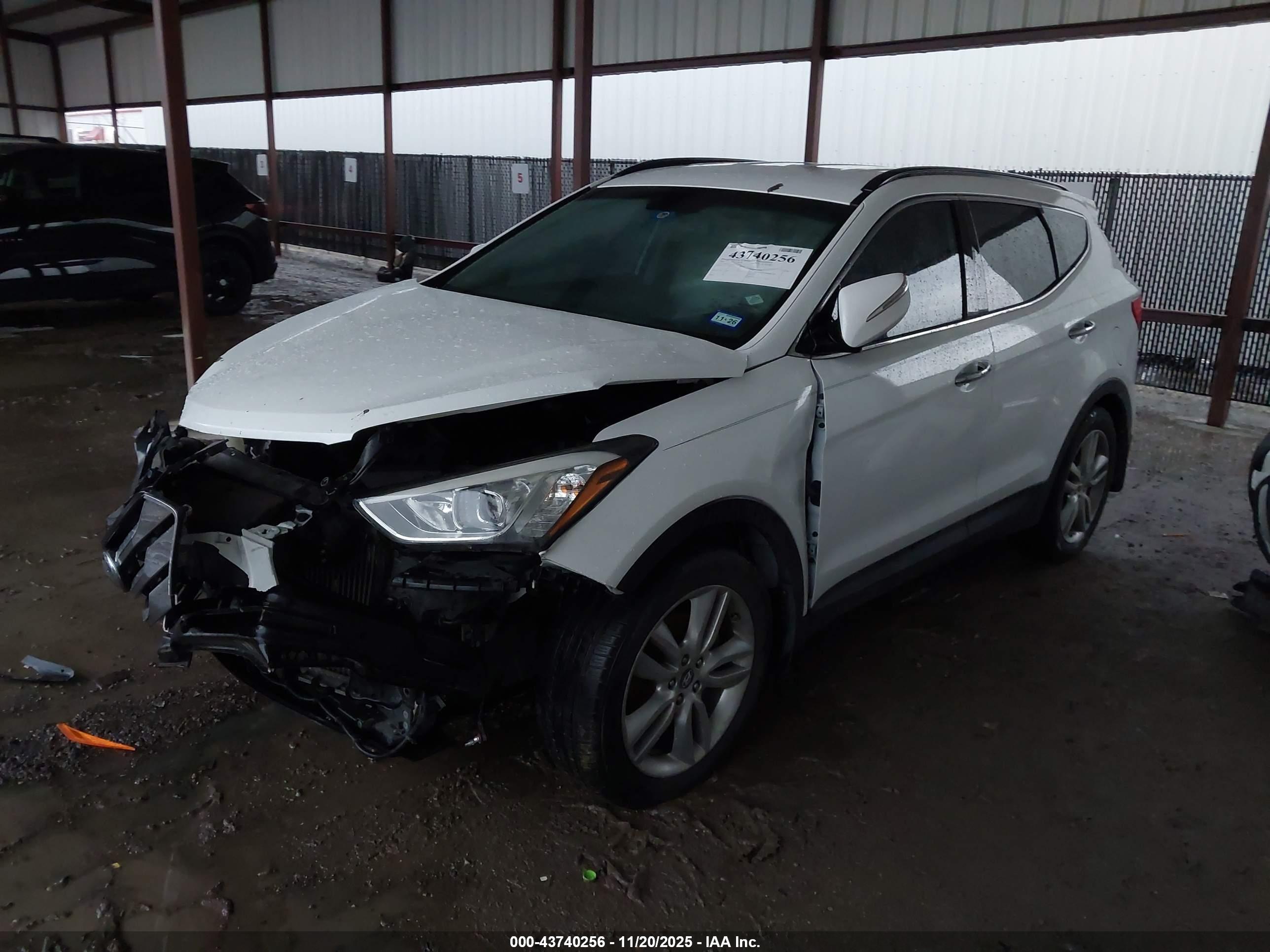 HYUNDAI SANTA image 2