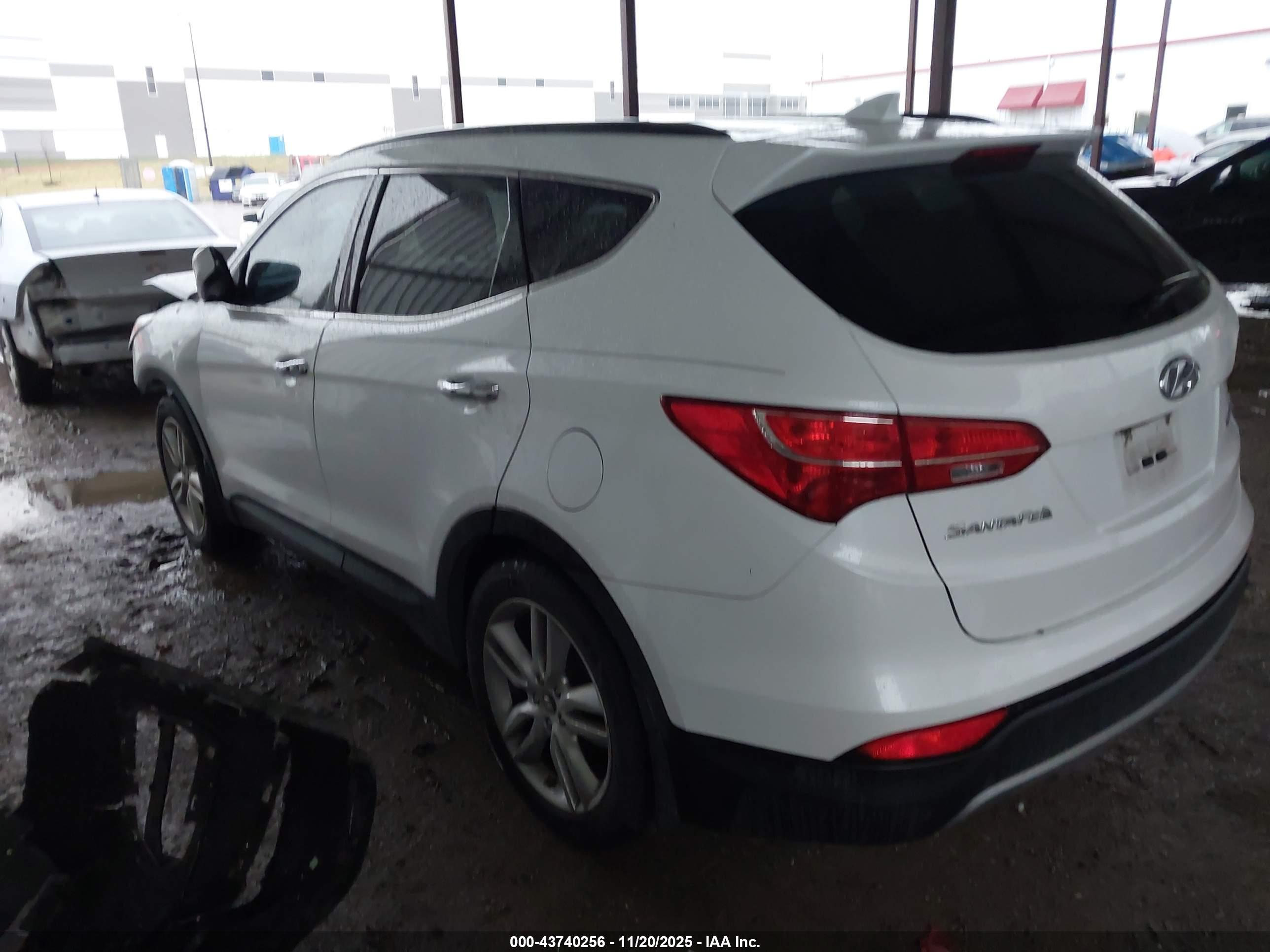 HYUNDAI SANTA image 3