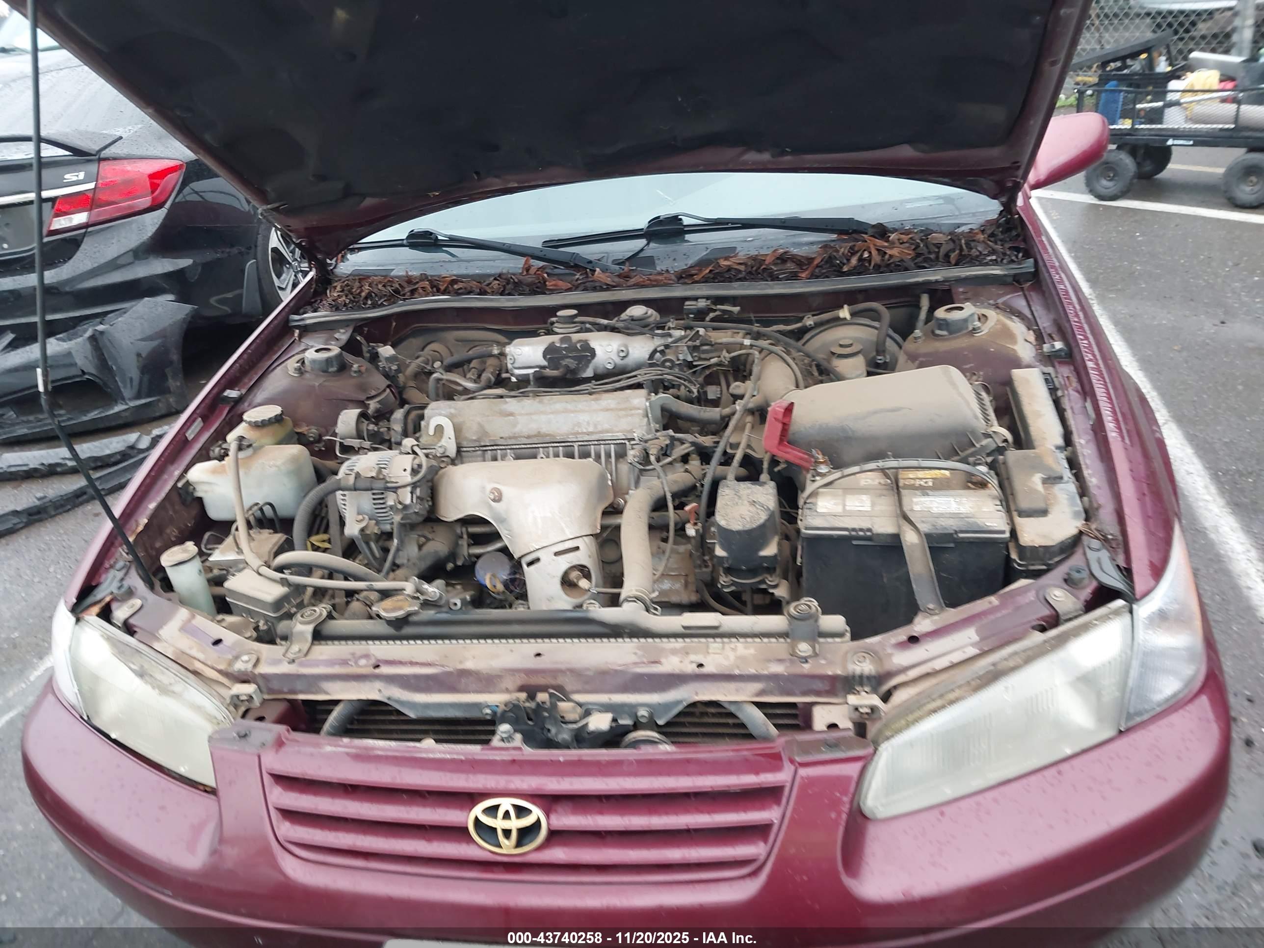 TOYOTA CAMRY image 10