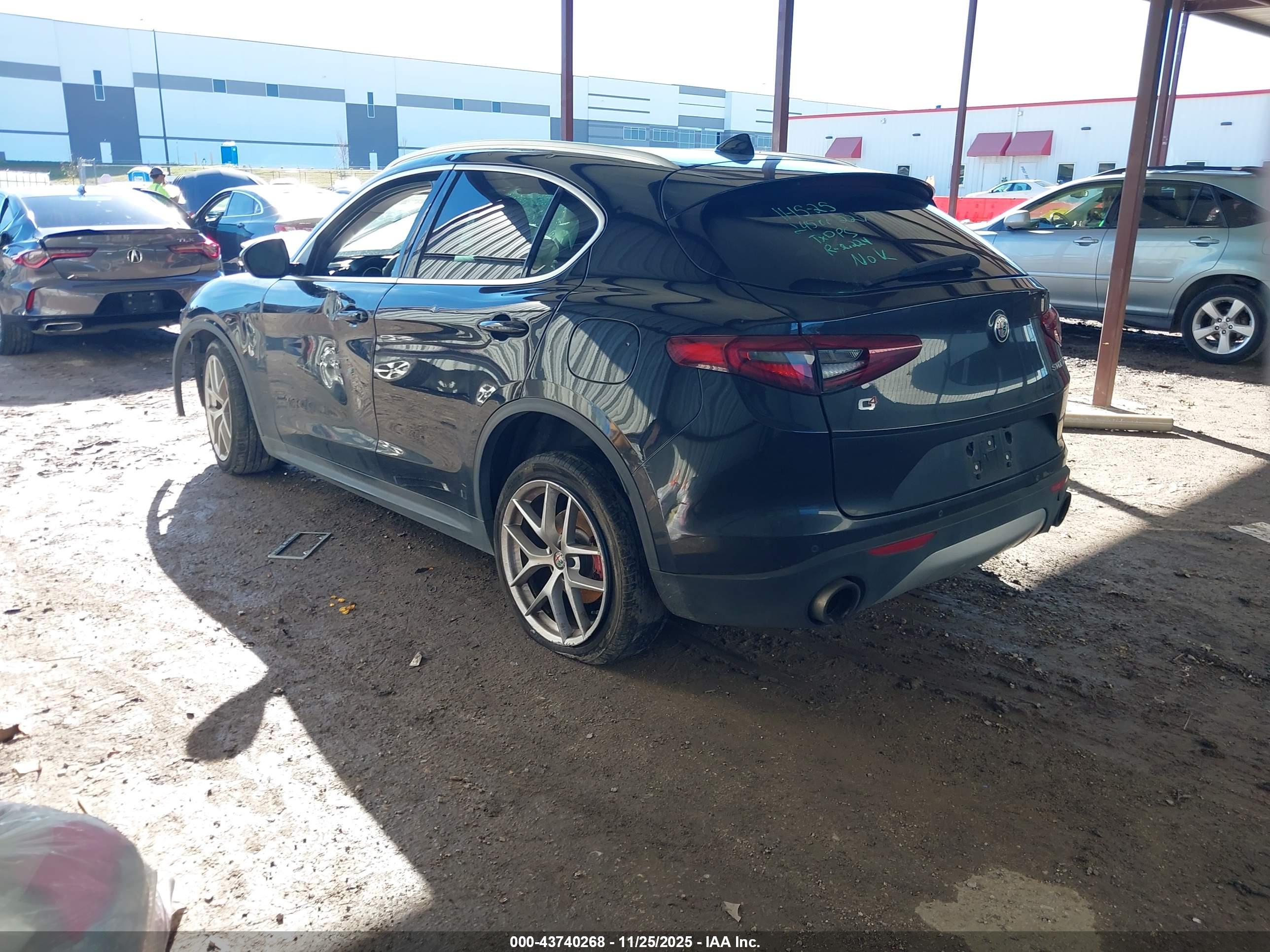 ALFA ROMEO image 3