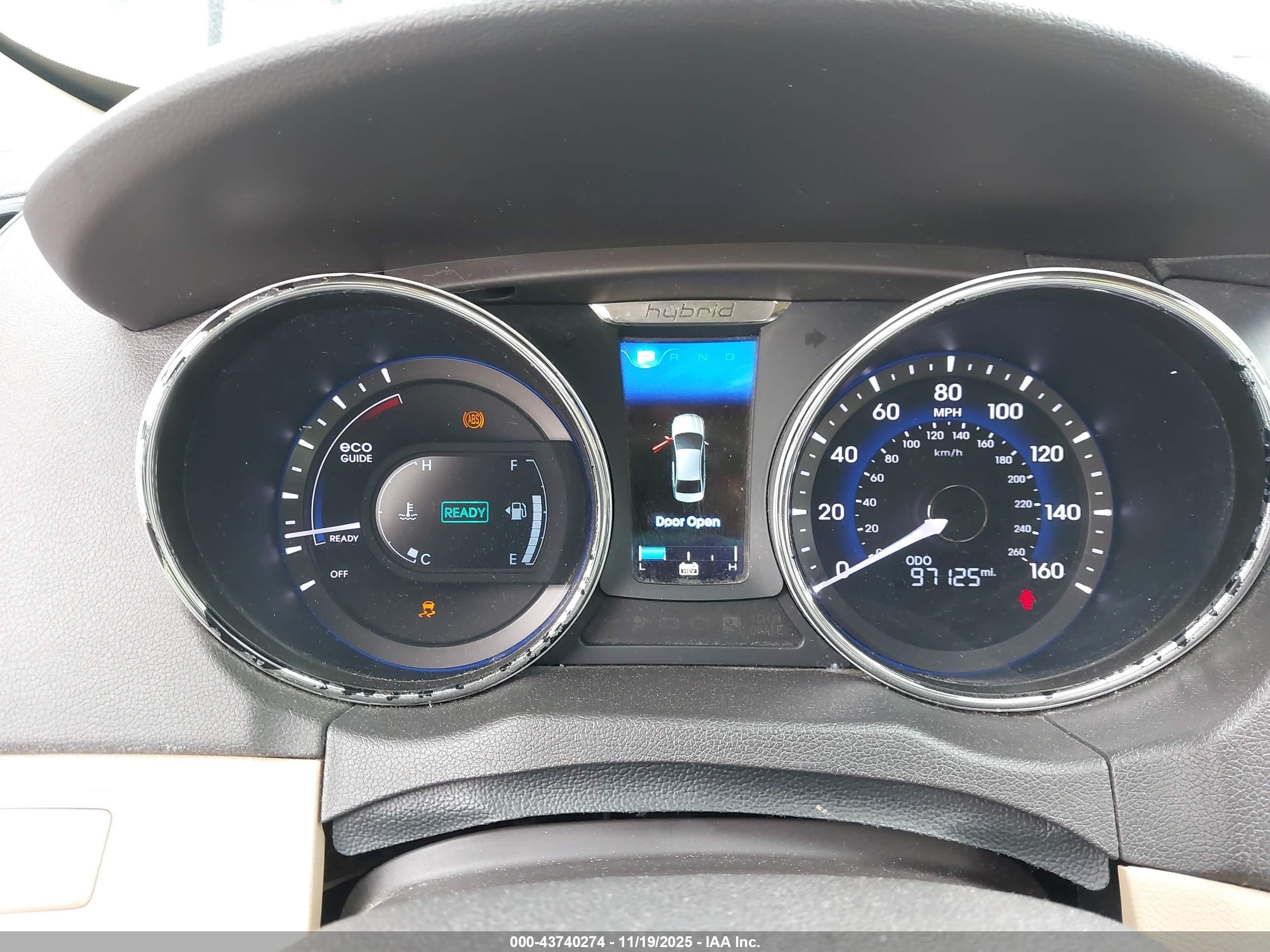 HYUNDAI SONATA image 7