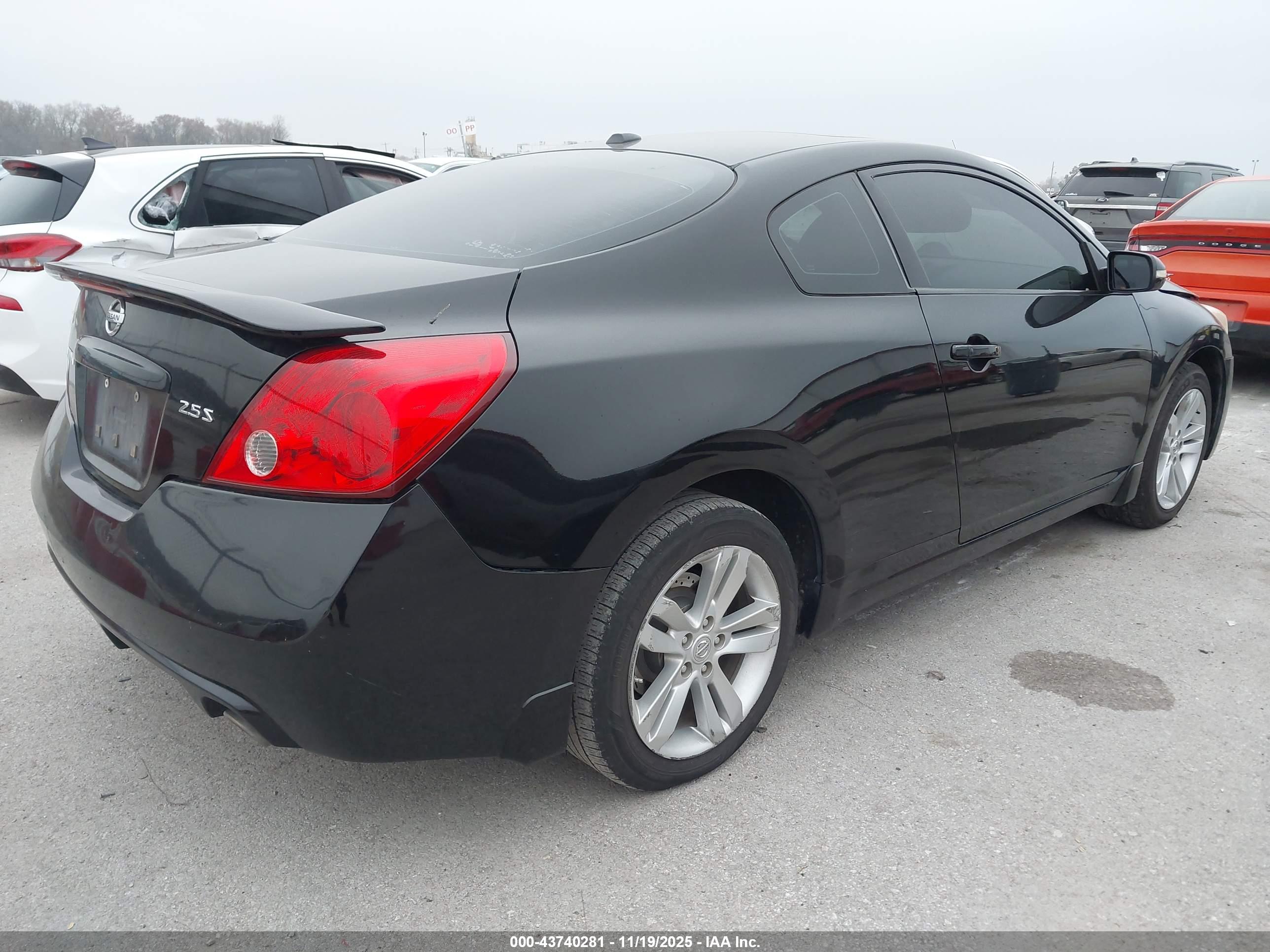 NISSAN ALTIMA image 4