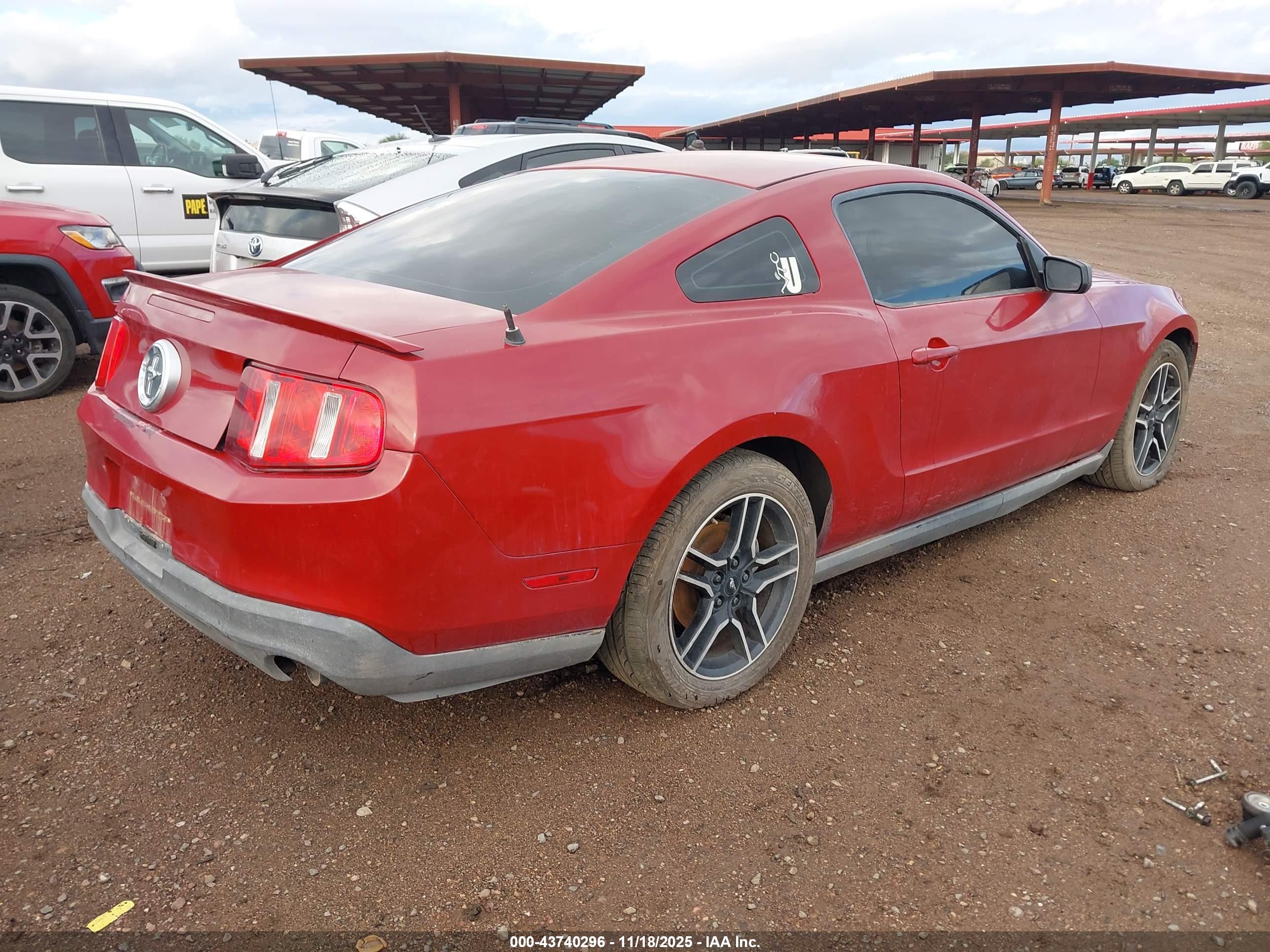 FORD MUSTANG image 4