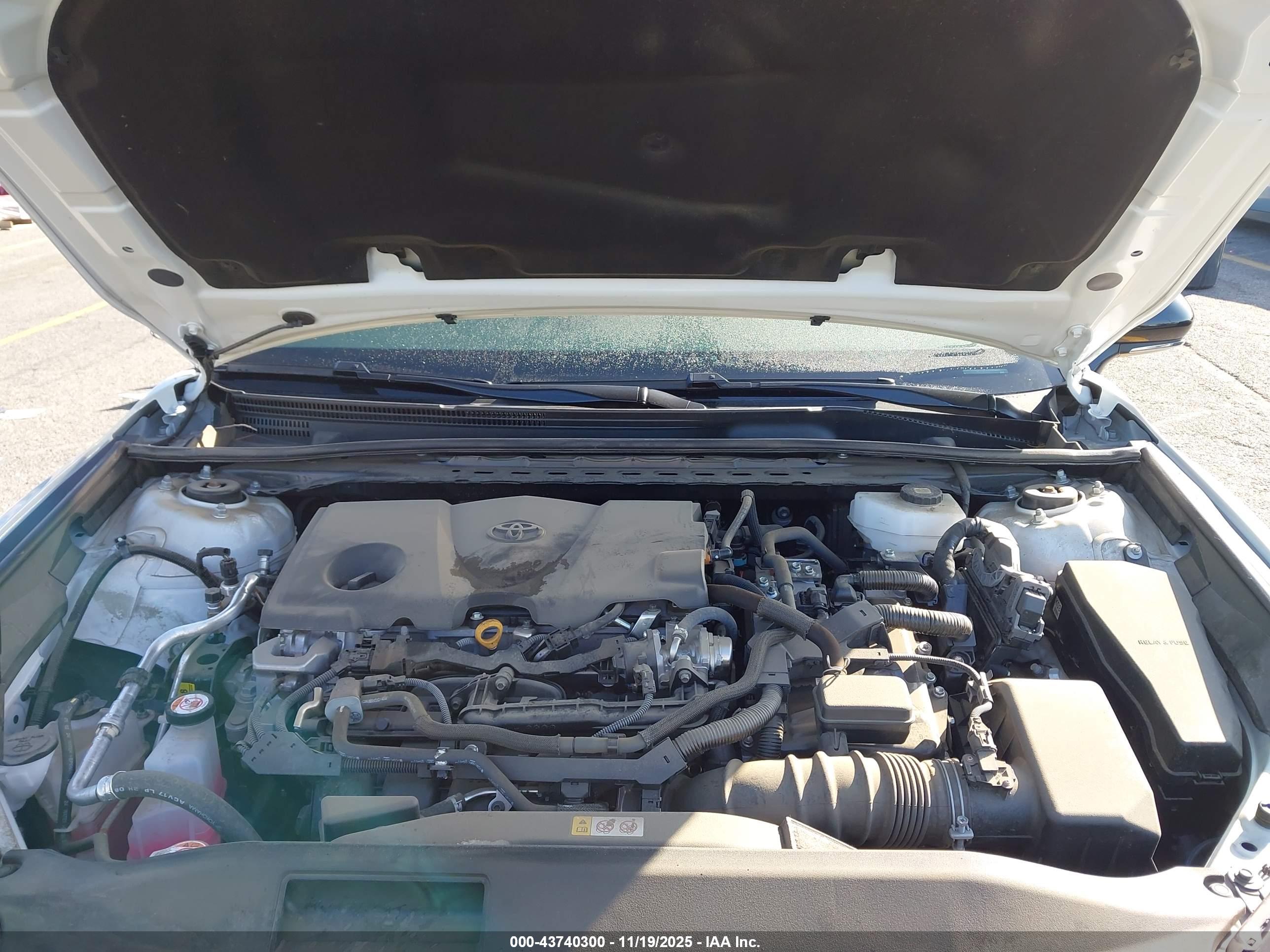 TOYOTA CAMRY image 10