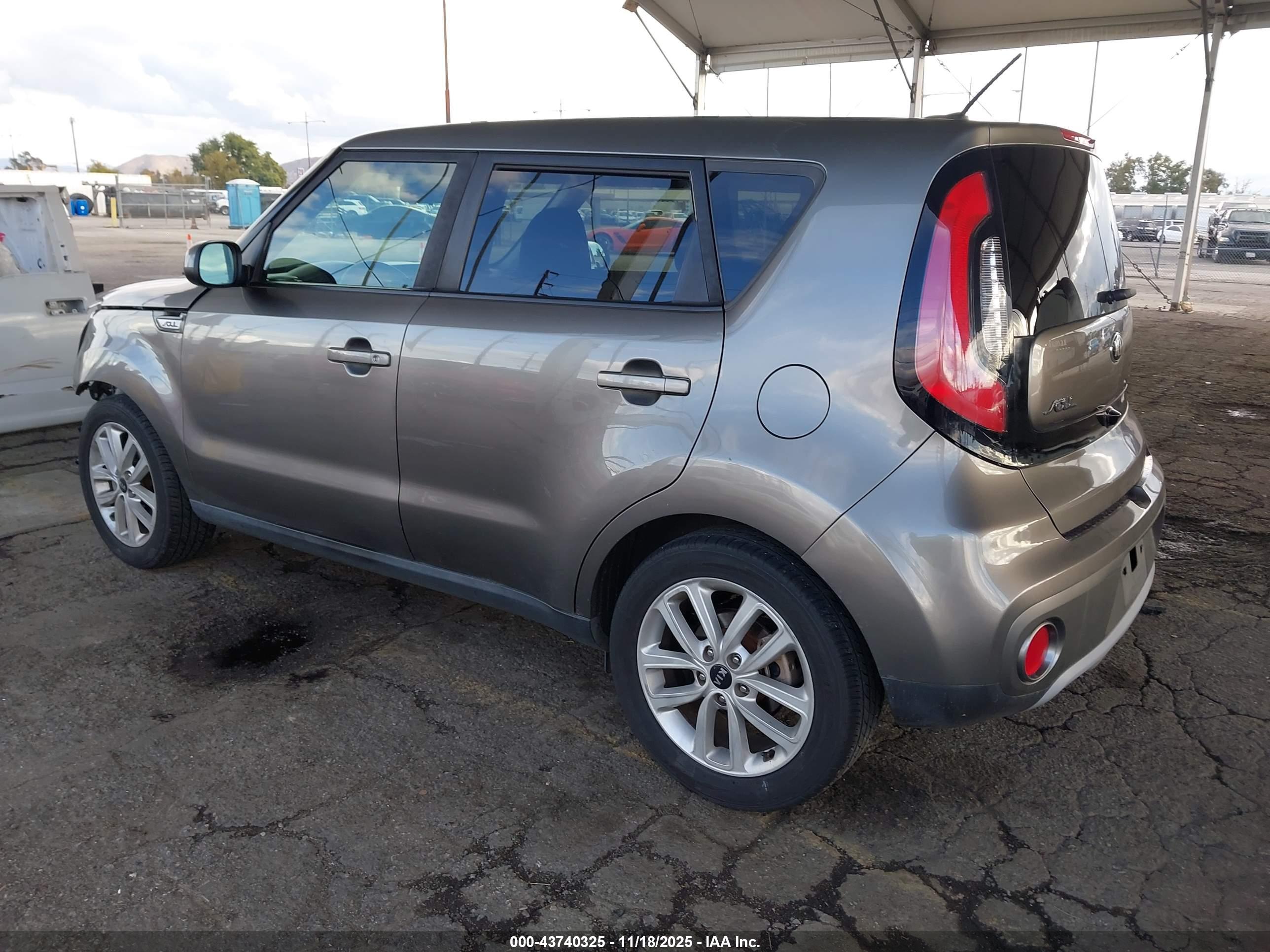 KIA SOUL image 3