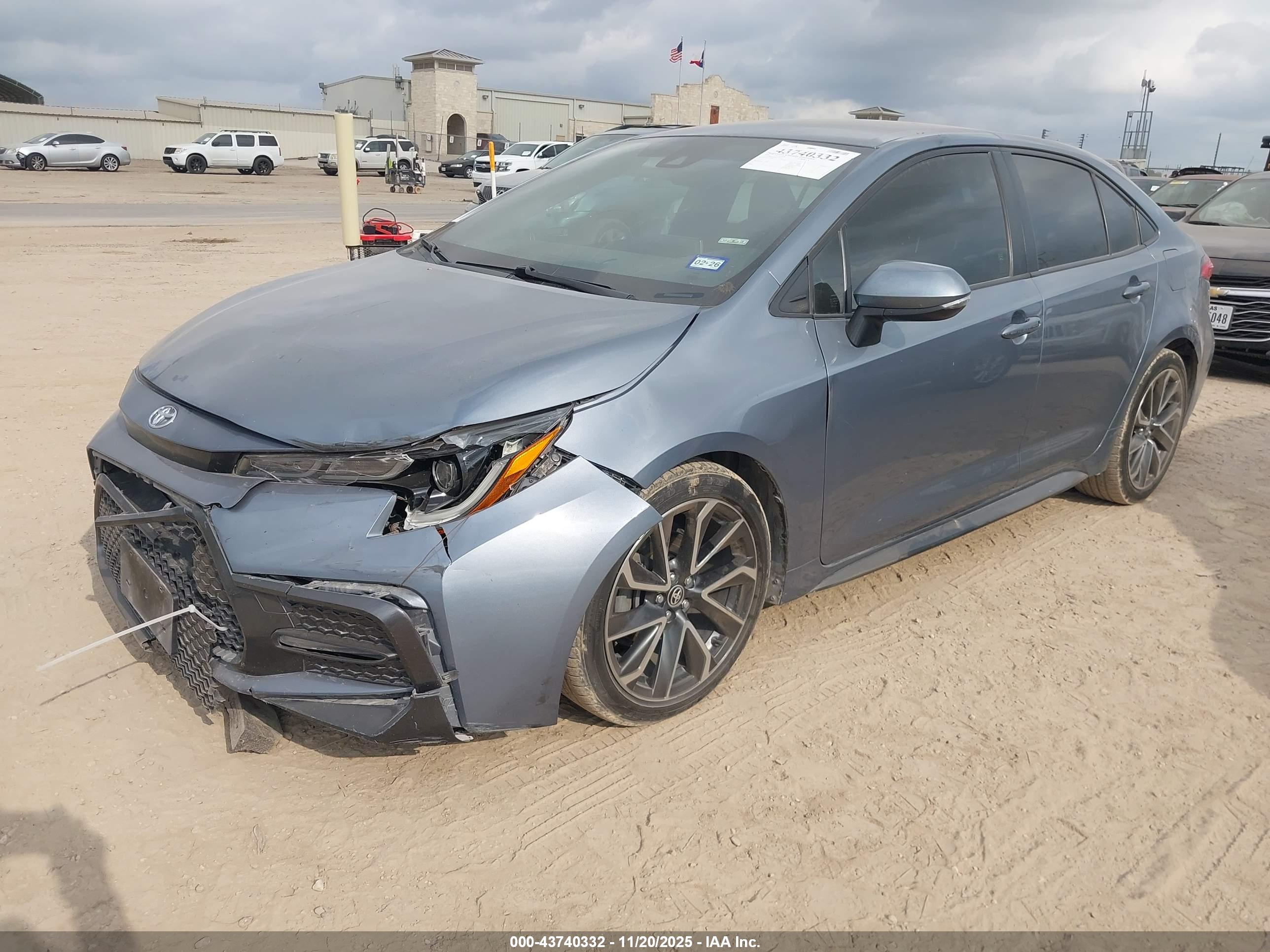 TOYOTA COROLLA image 2