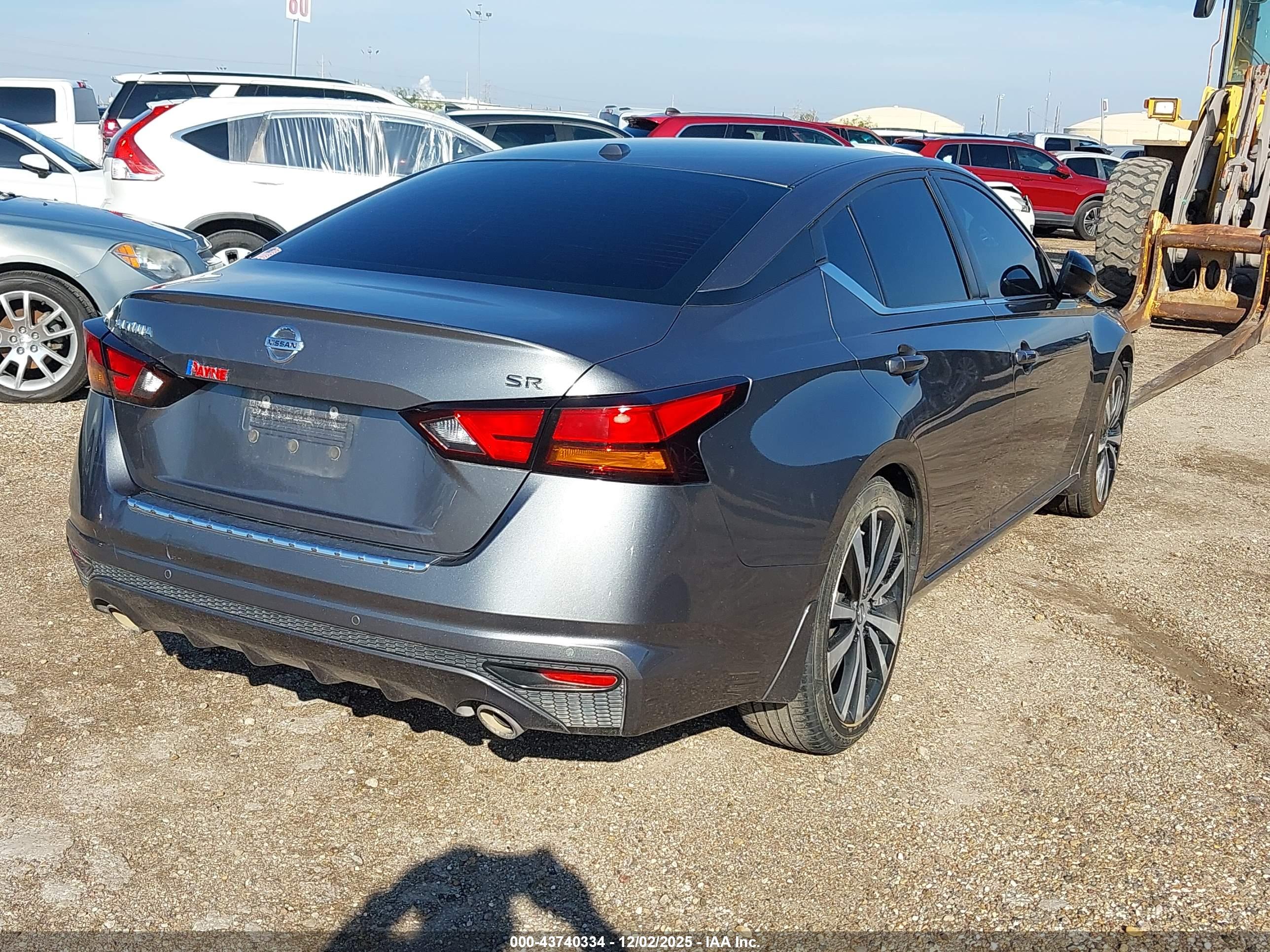 NISSAN ALTIMA image 4