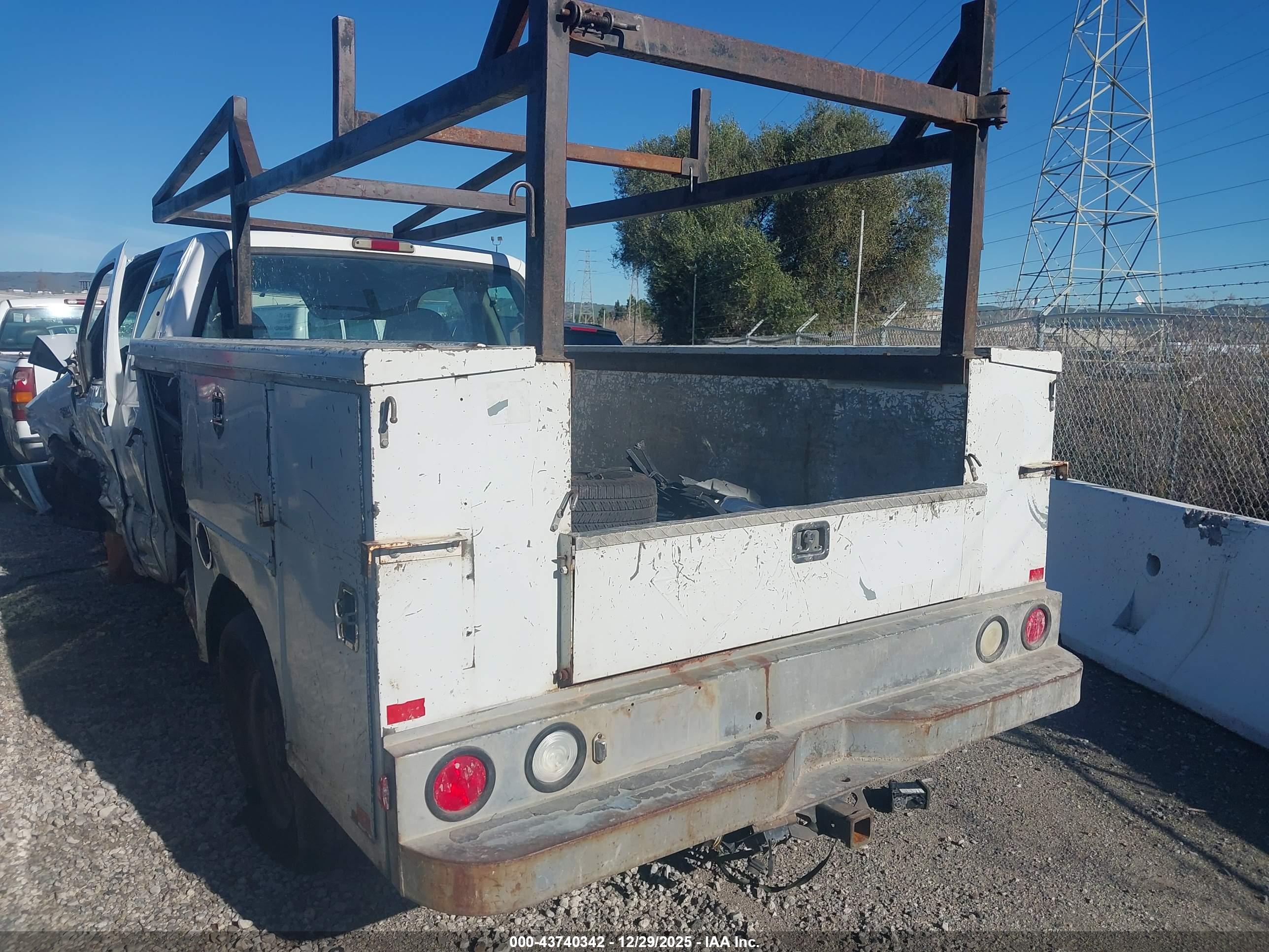 FORD F-250 image 3