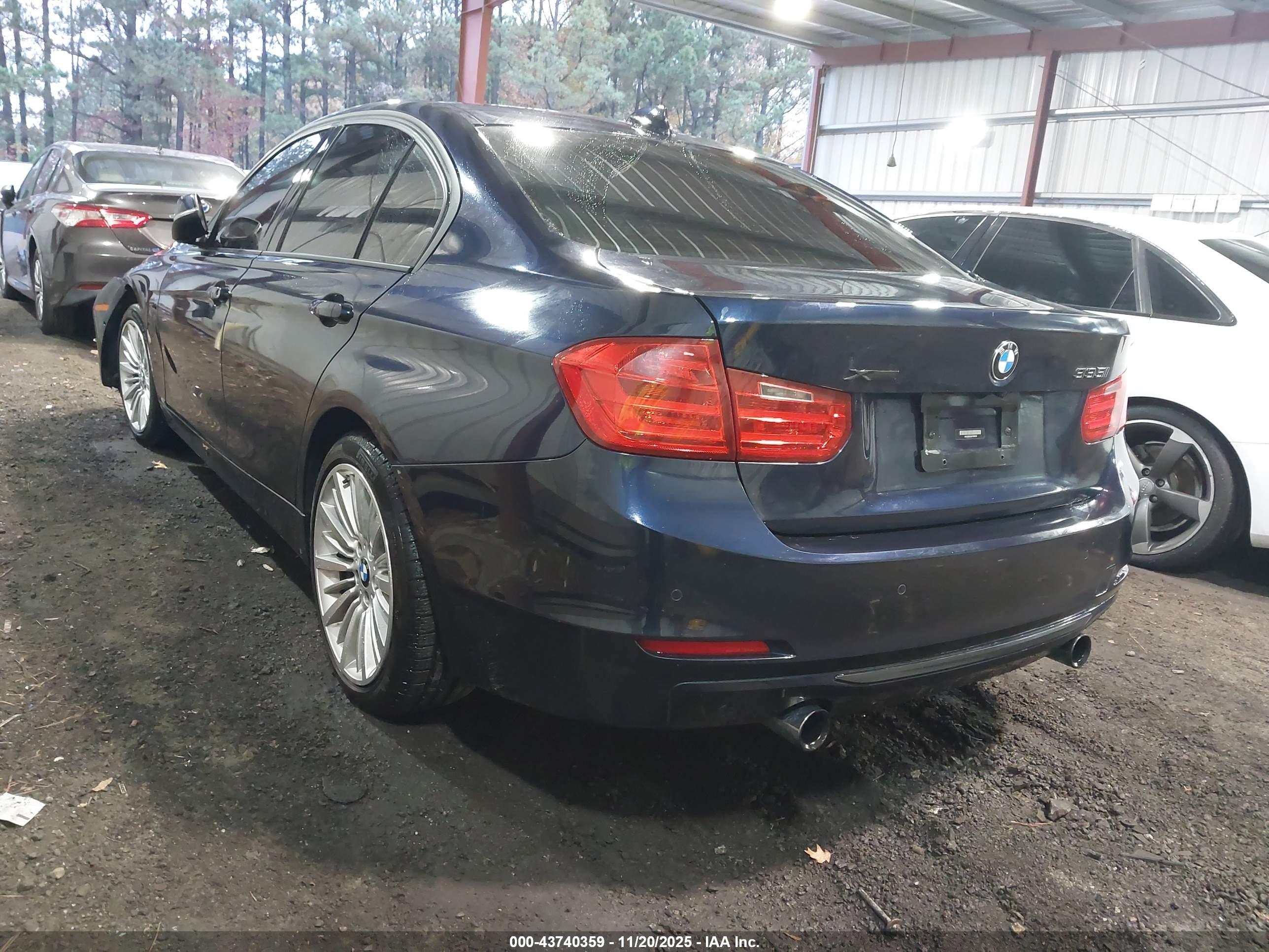 BMW 335I image 3