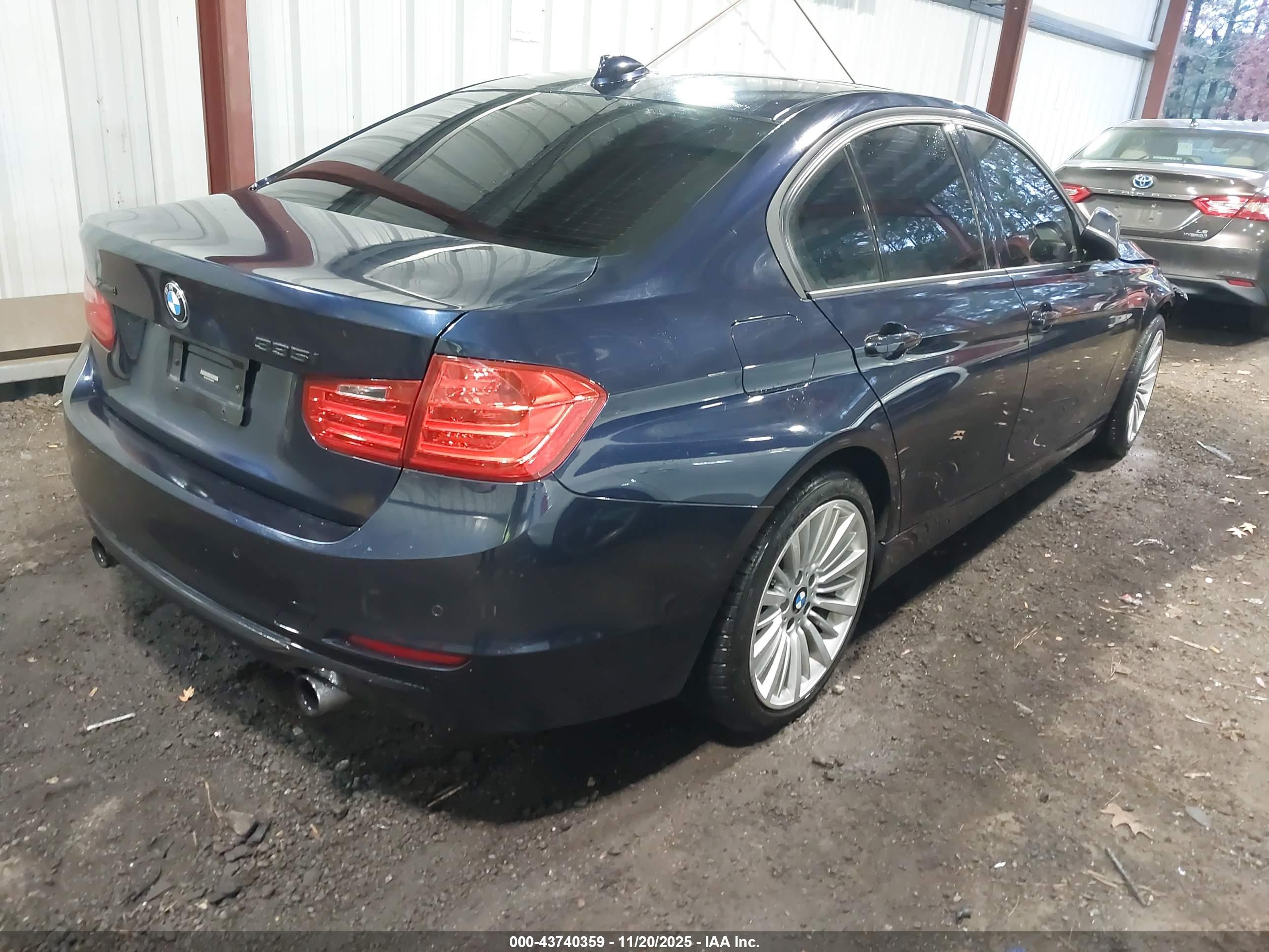 BMW 335I image 4