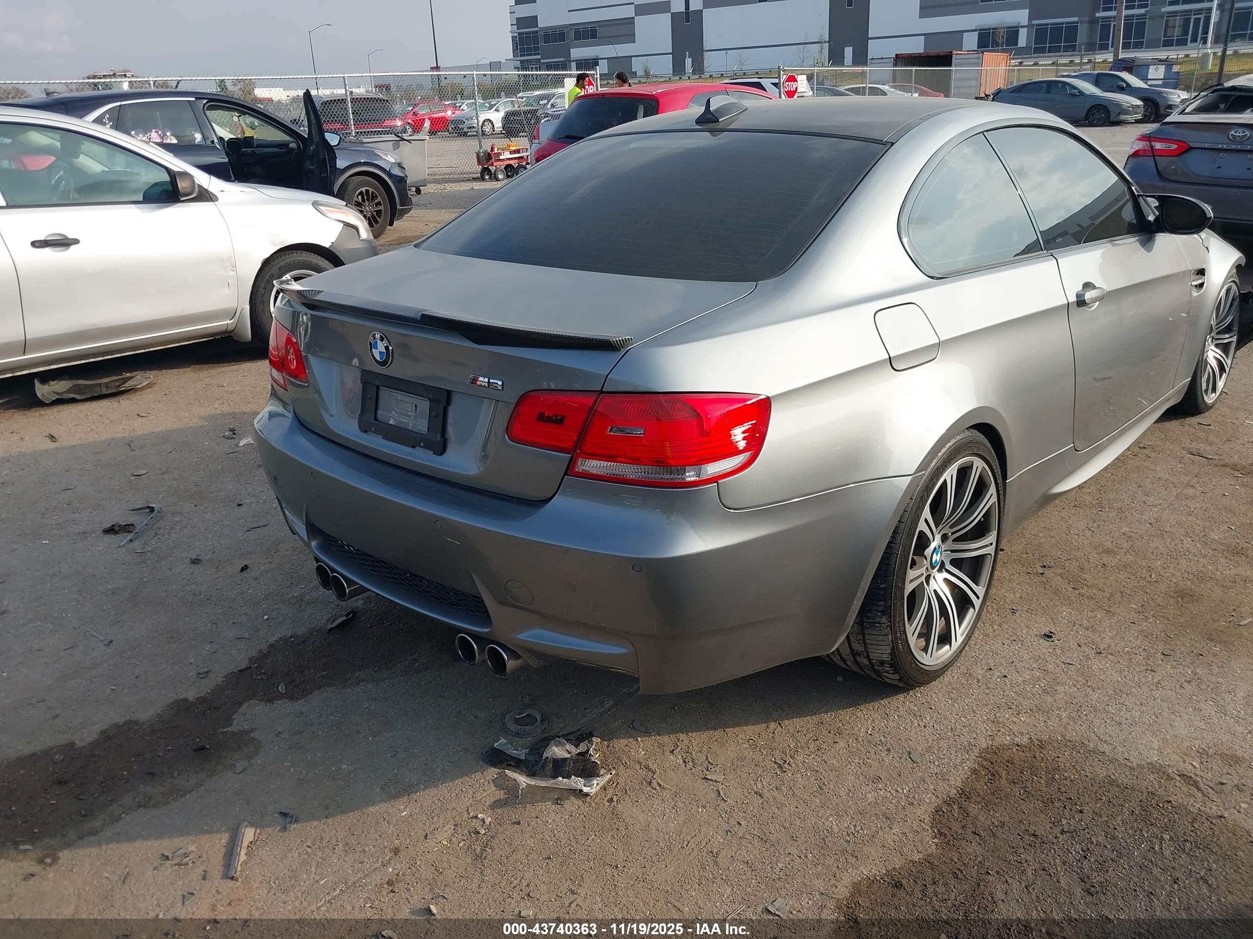 BMW M3 image 4