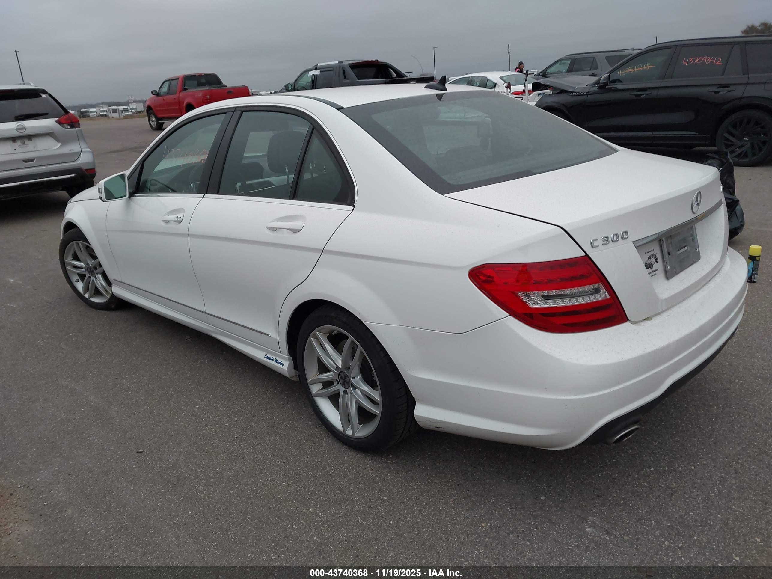 MERCEDES-BENZ C image 3